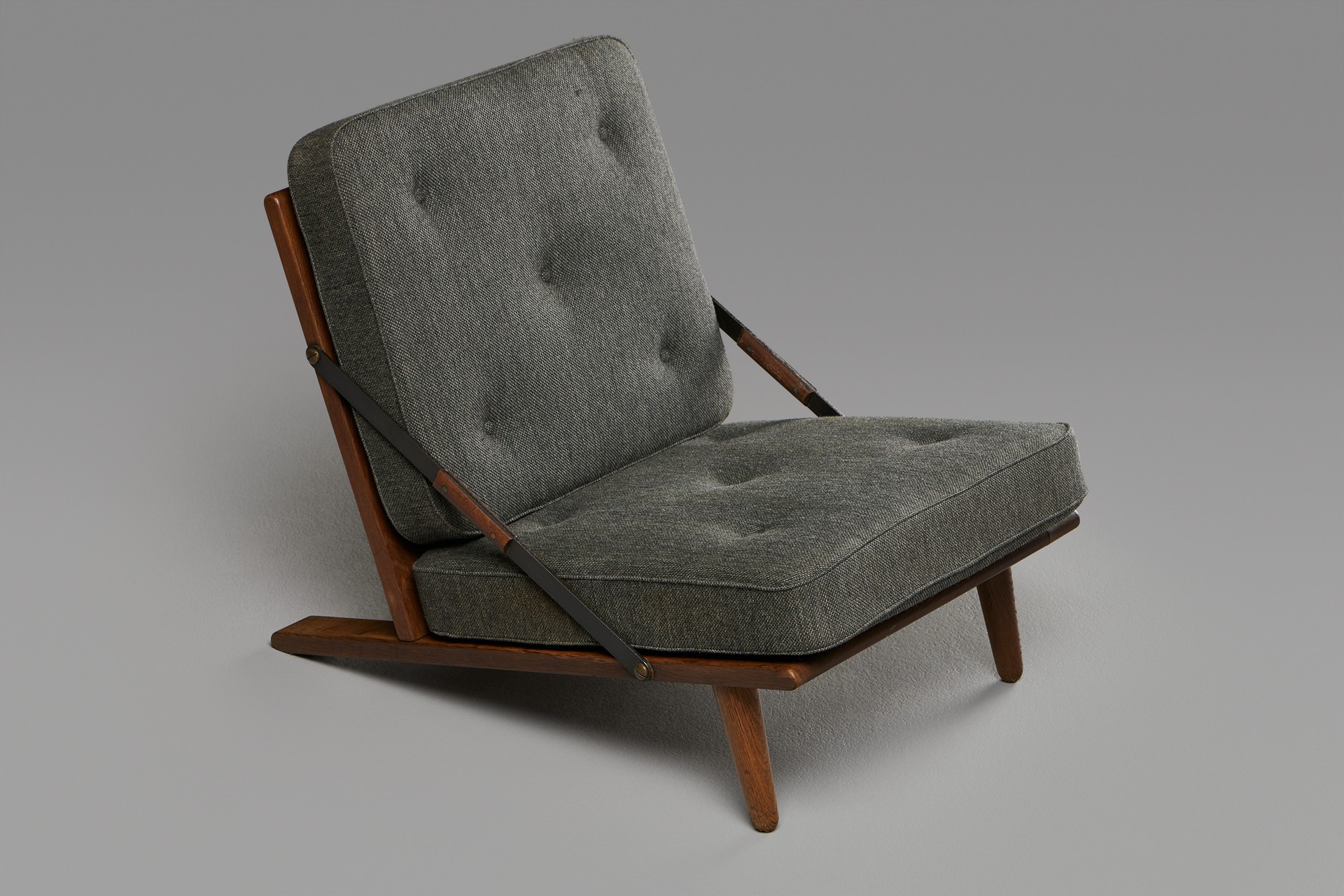 Lounge chair image 2