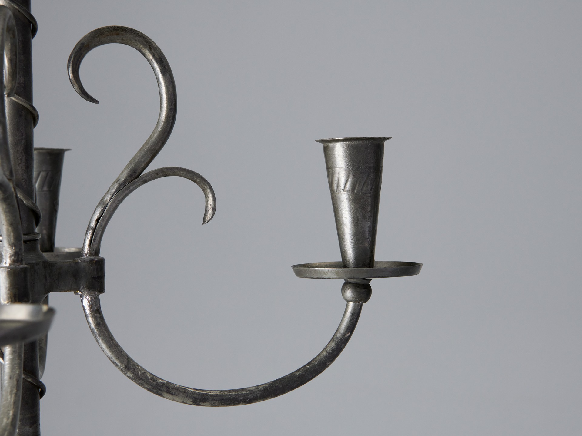 Chandelier image 4