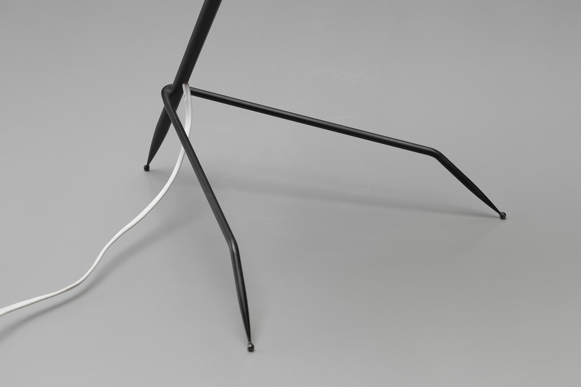 Trepied Table Lamp image 4