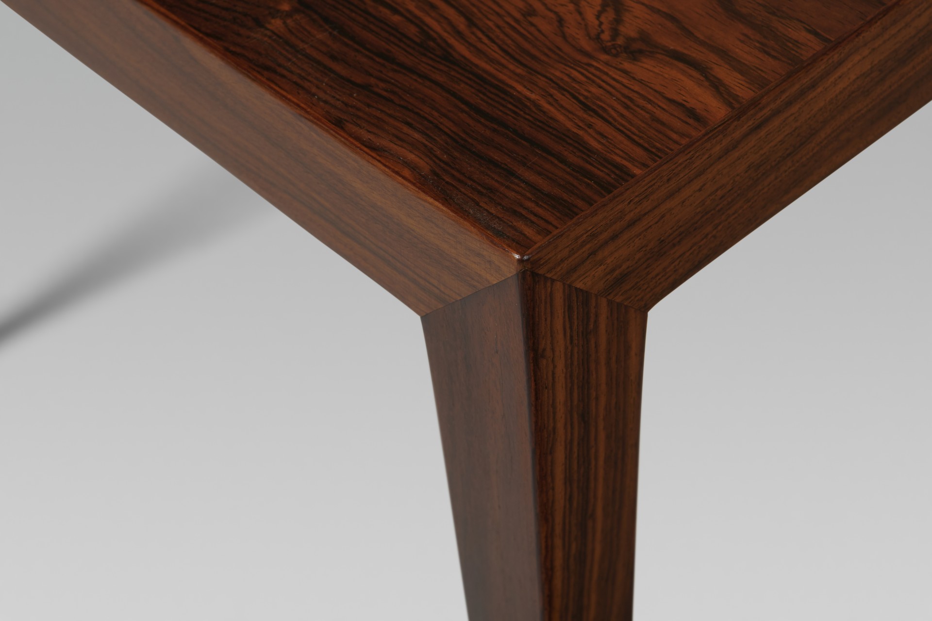 Pair of Side Tables image 4