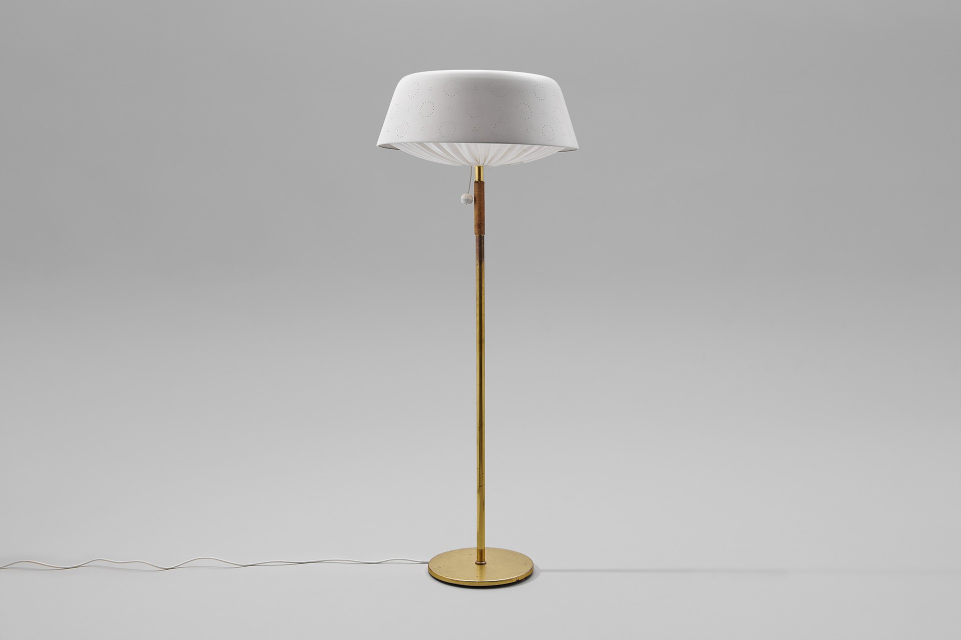 Tynell Floor Lamp image 2