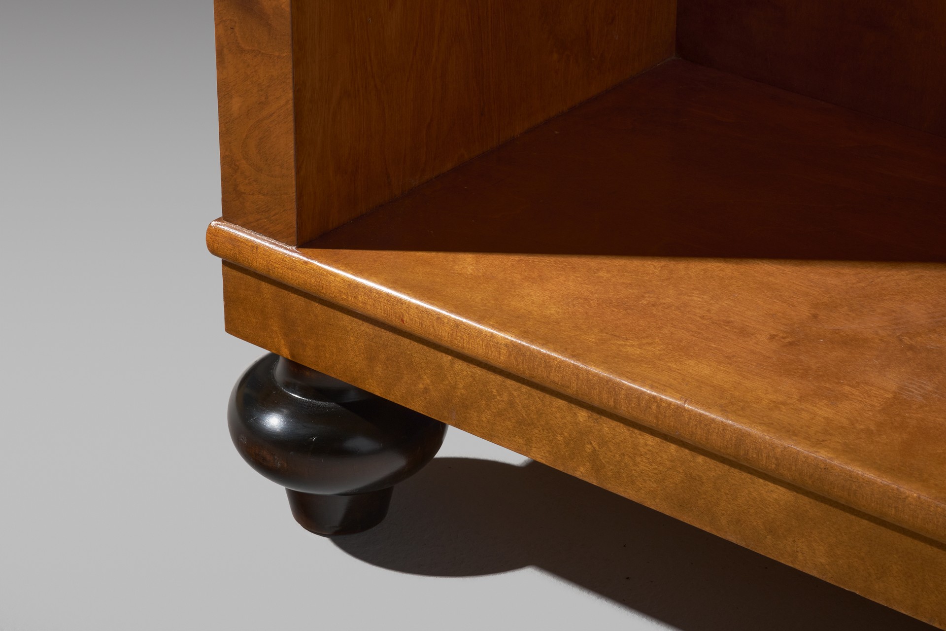 Pair of Bookcases image 6