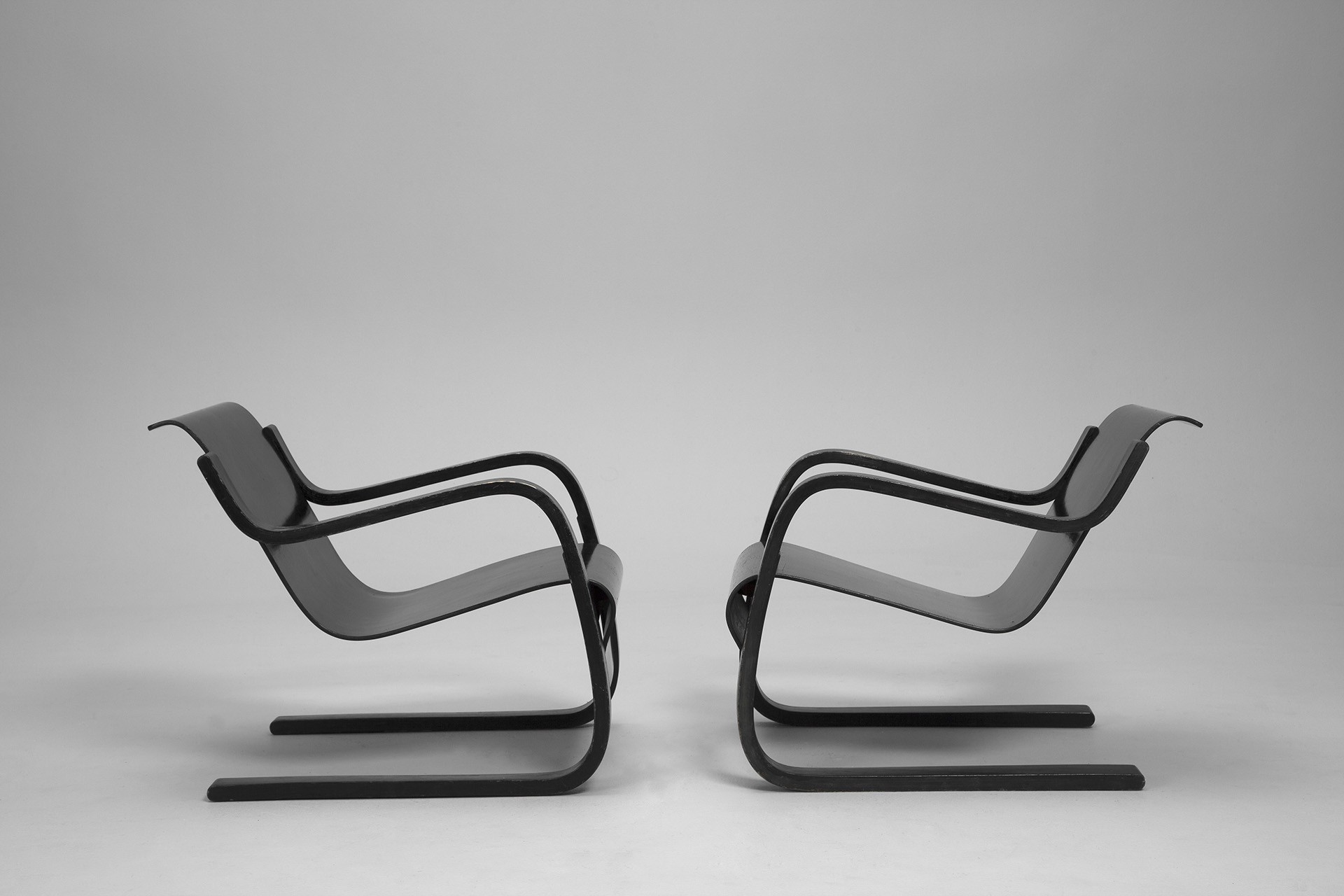 Pair of Easy Chairs Model No. 31 image 2
