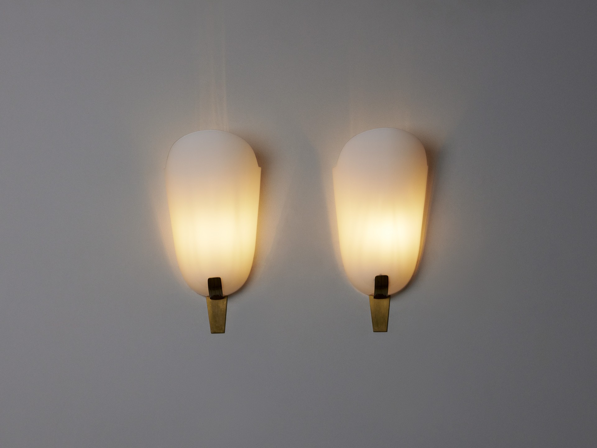 Pair of Wall Lights image 4