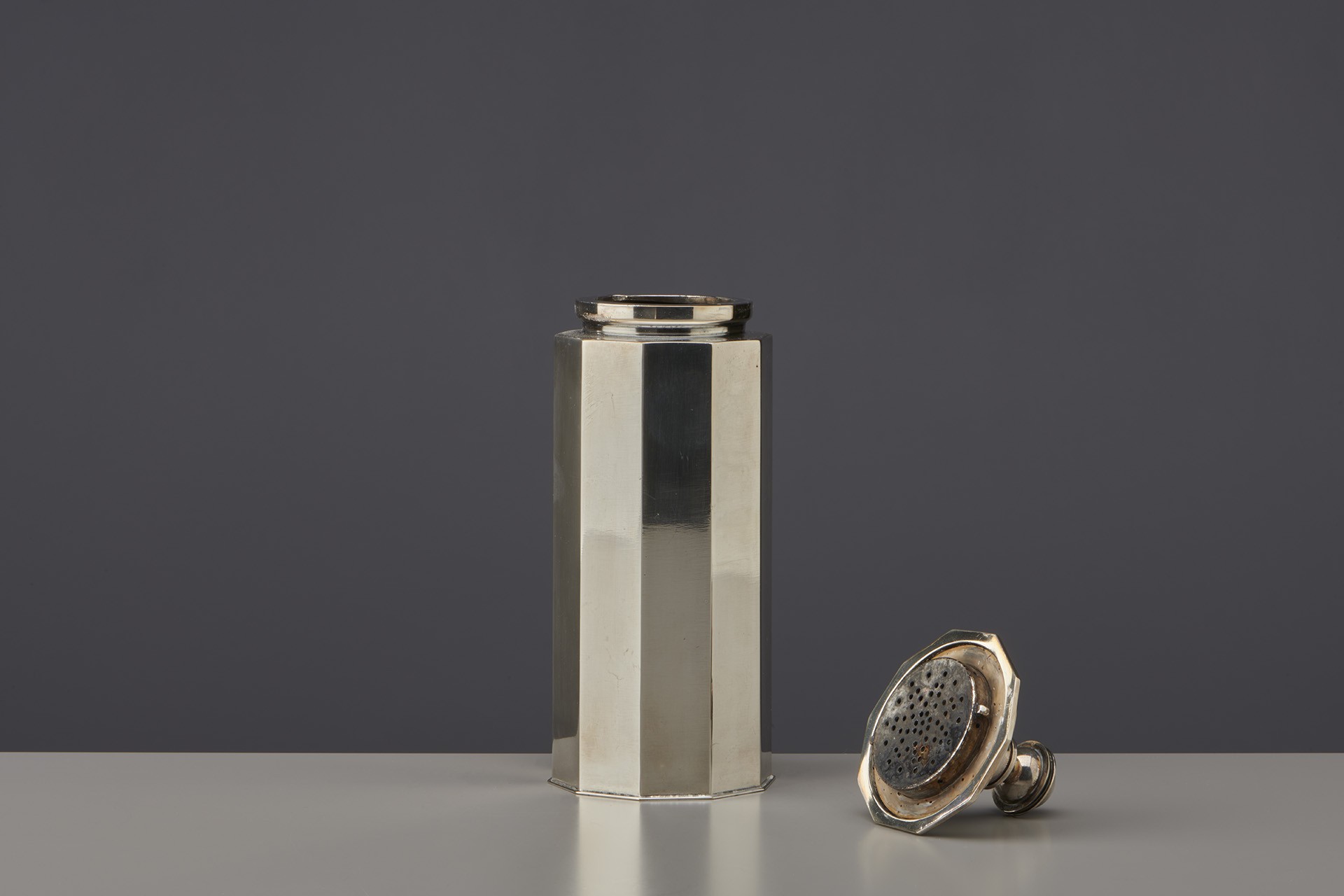 'Atla' 'Cocktail Shaker image 3