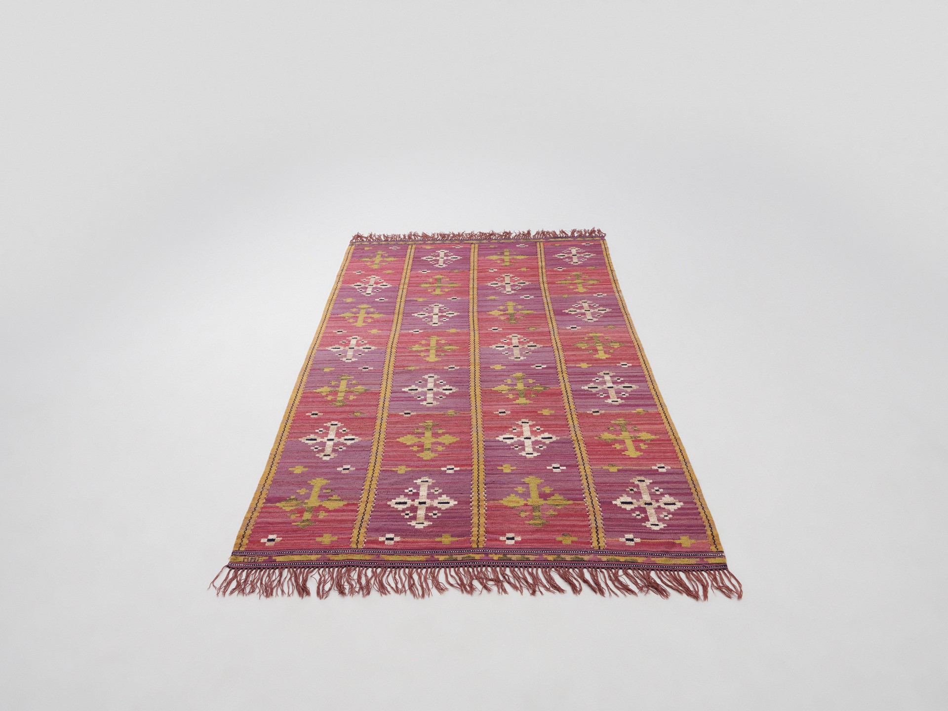 Tapestry 'Violett Draperi' image 2