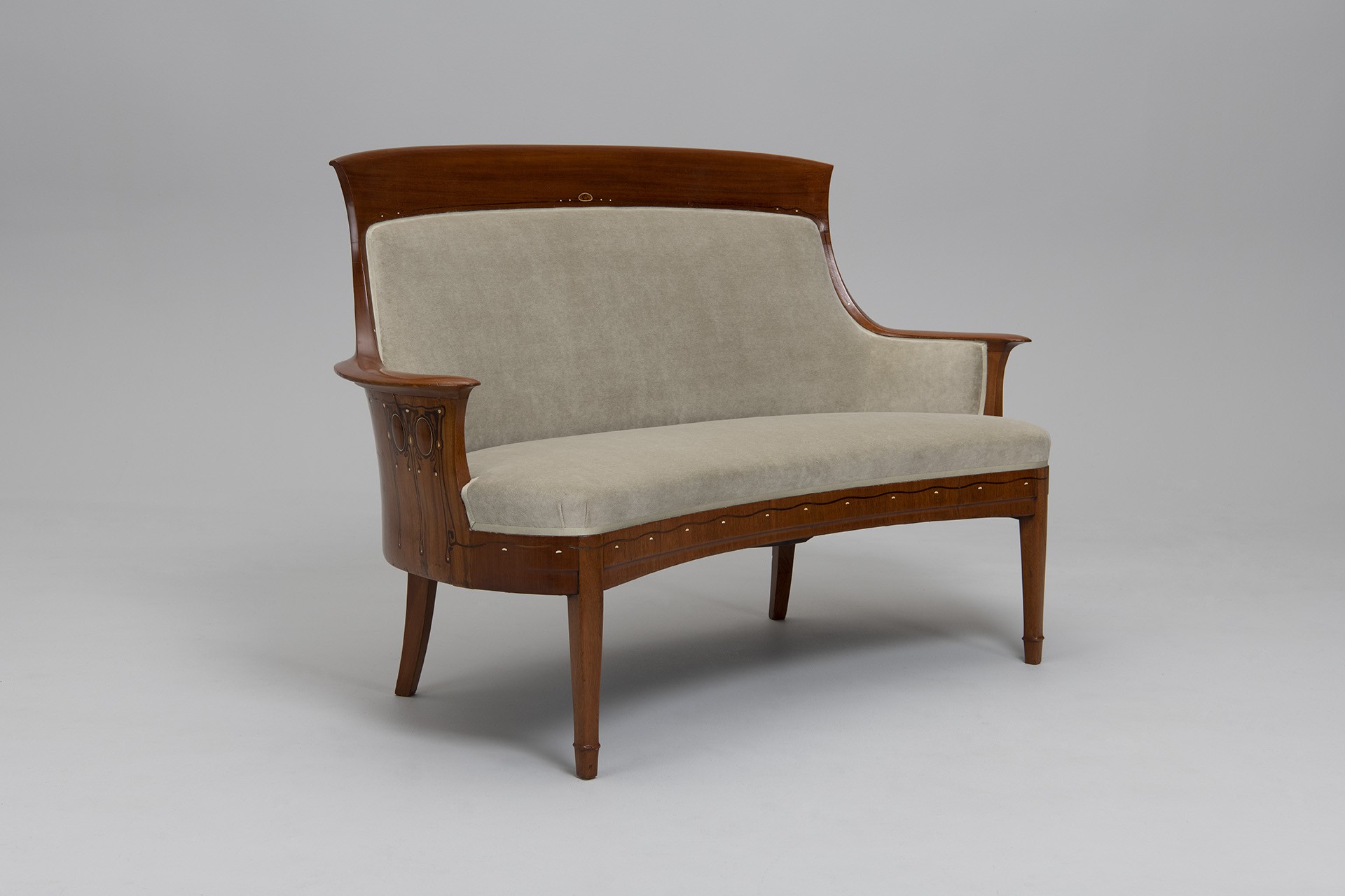 Sofa image 3