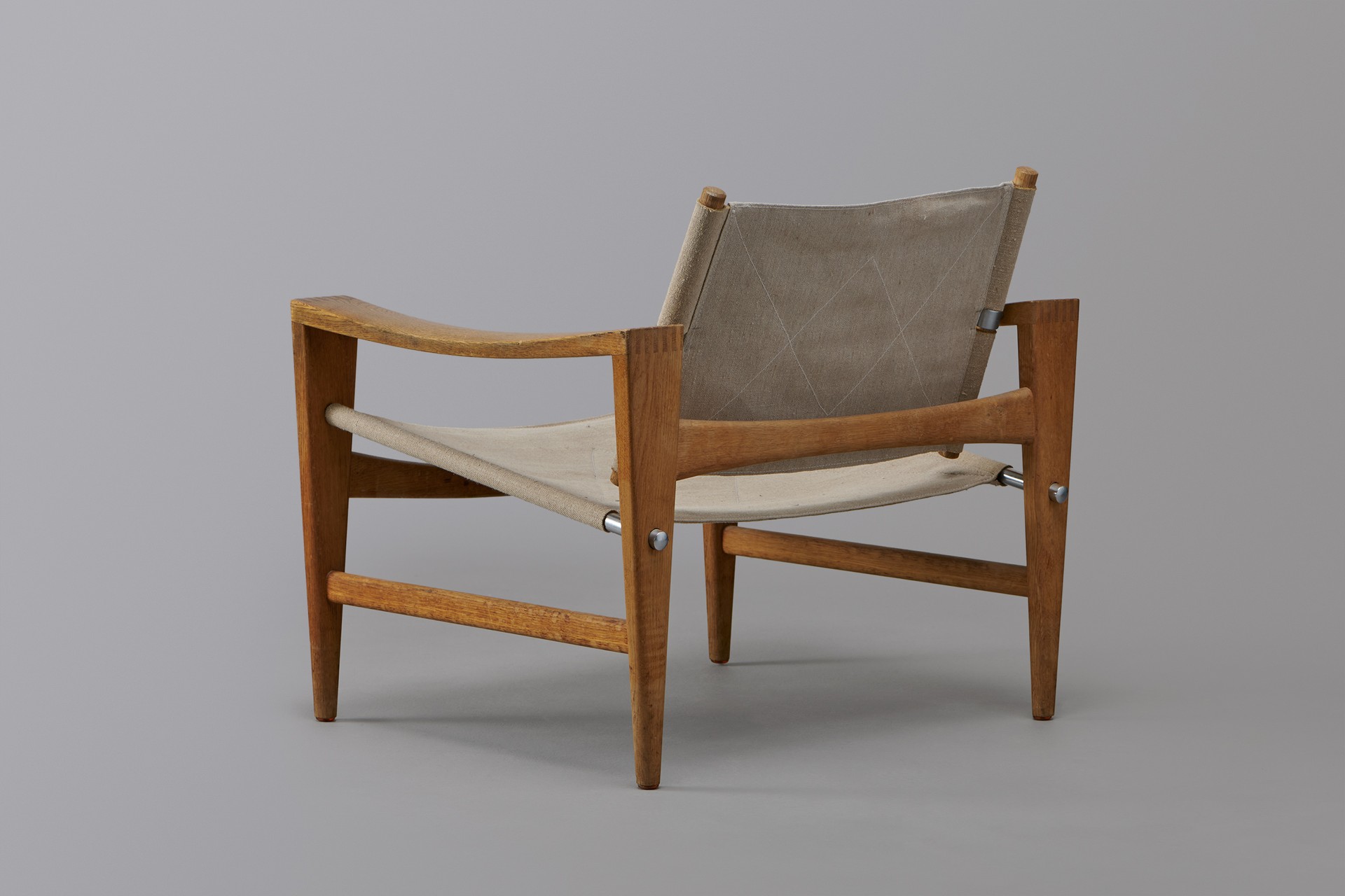 'Sawbuck' Armchair image 2