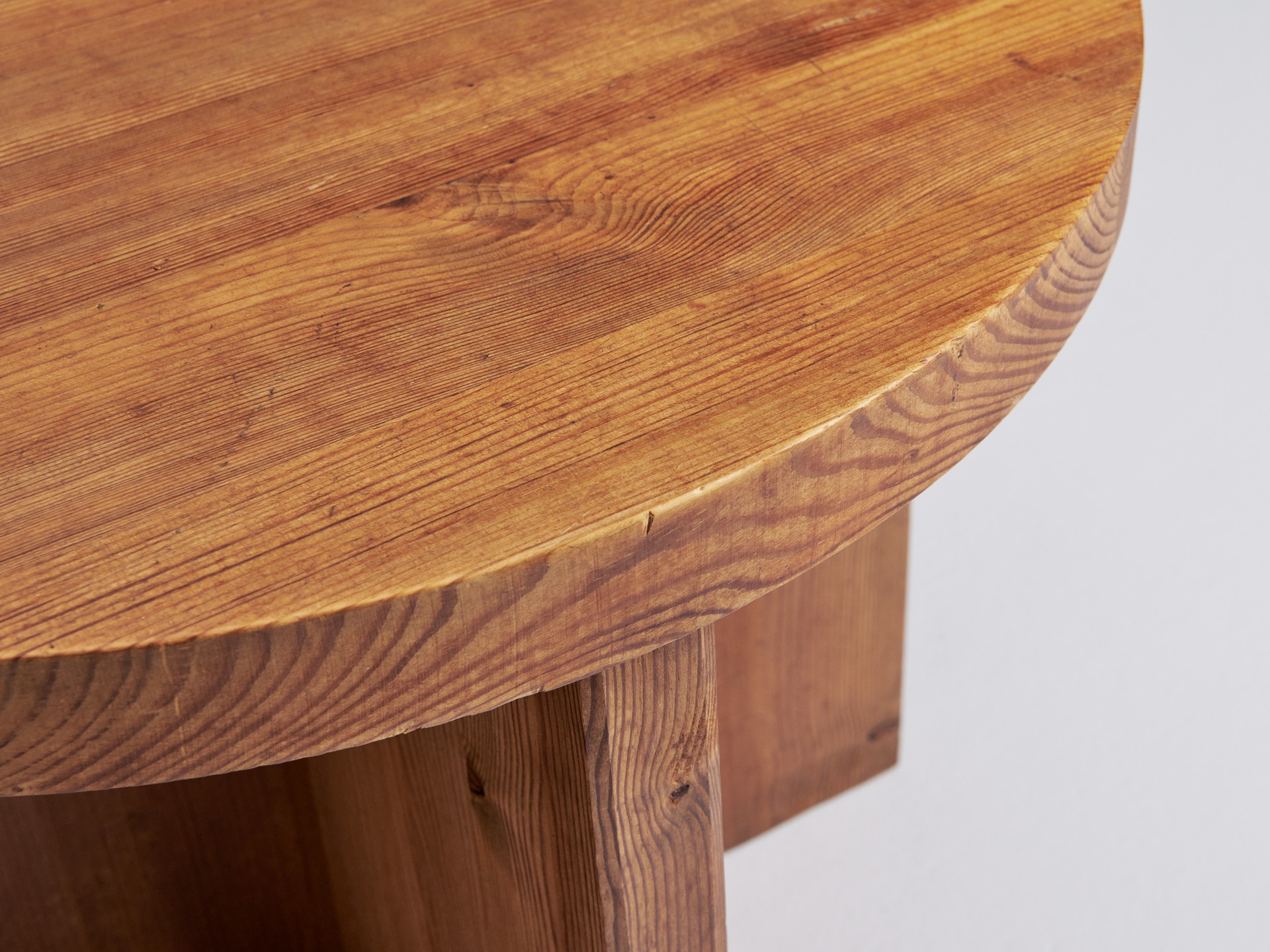 'Lovö' table image 6