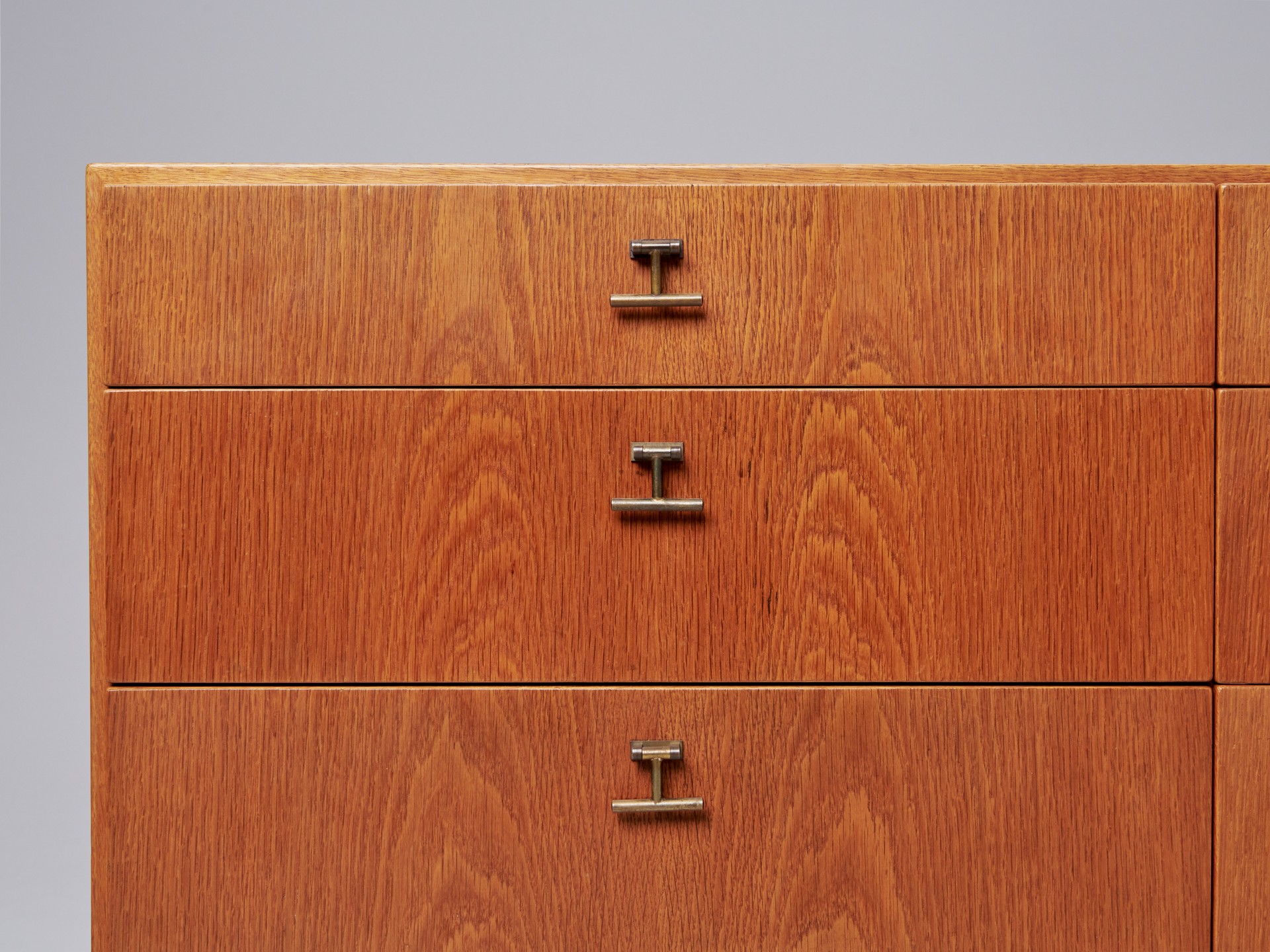 Chest of Drawers image 5