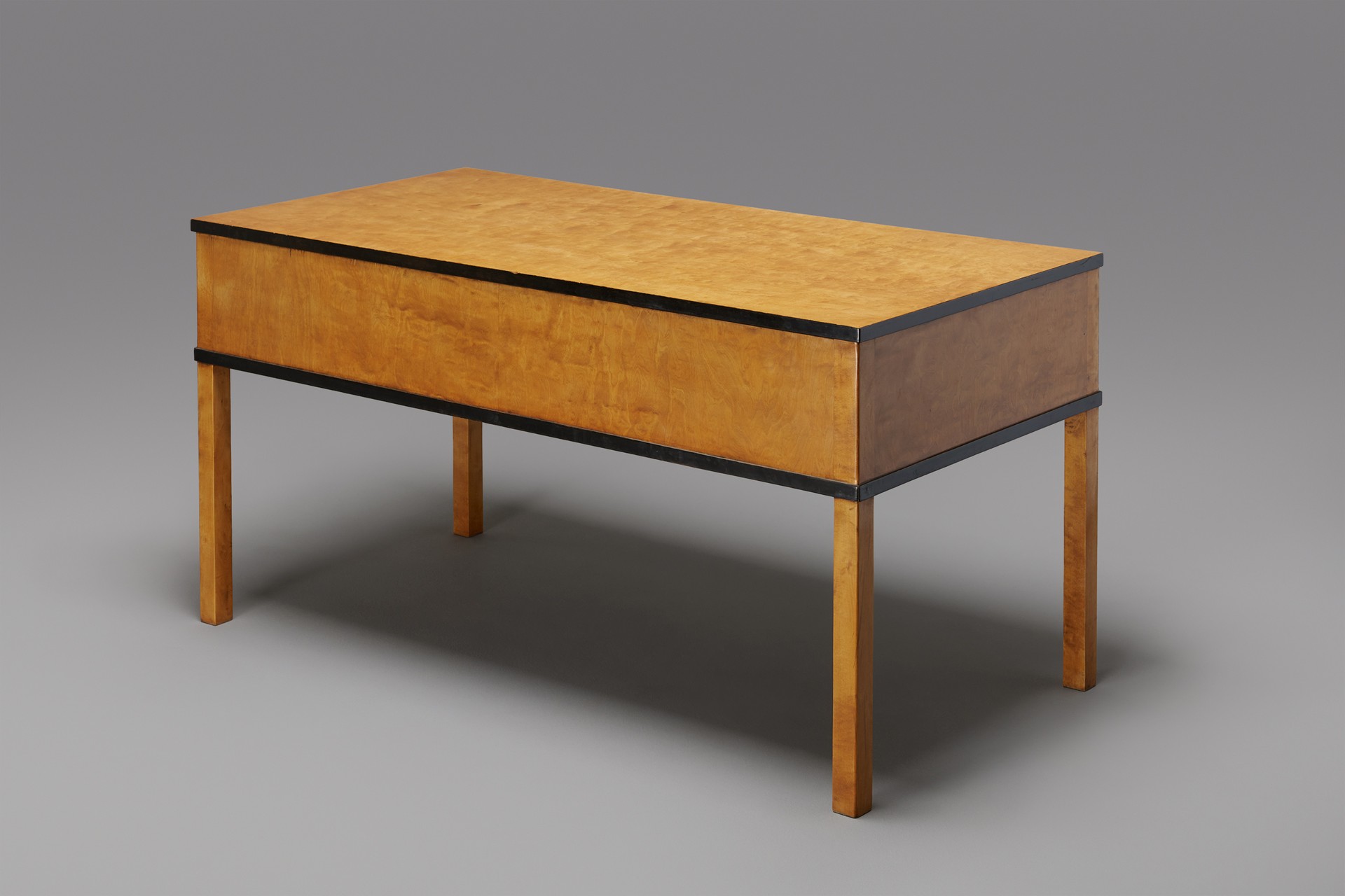 Desk image 3