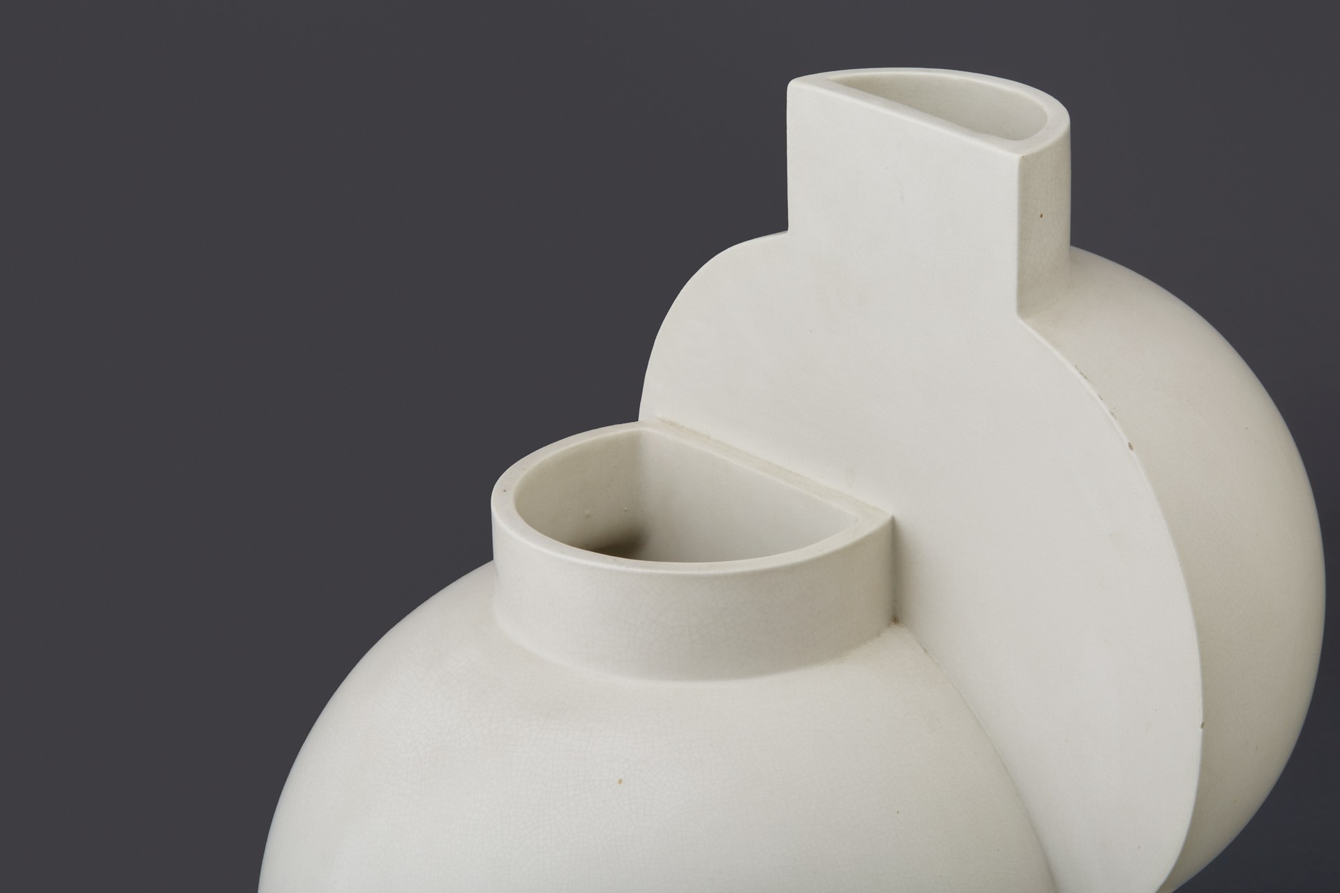 Rare and Large 'Surrea' Vase image 4