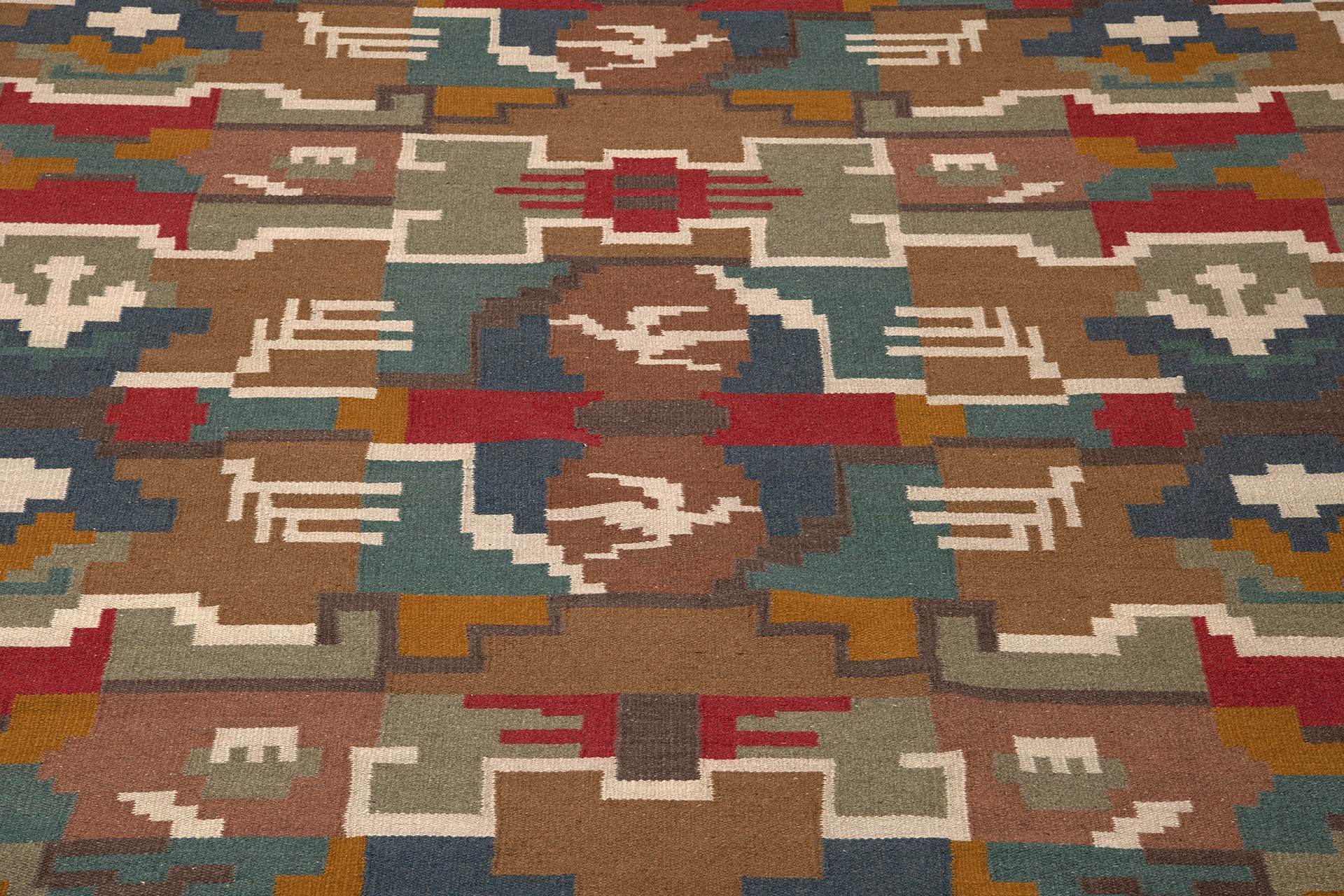 Large Carpet image 3