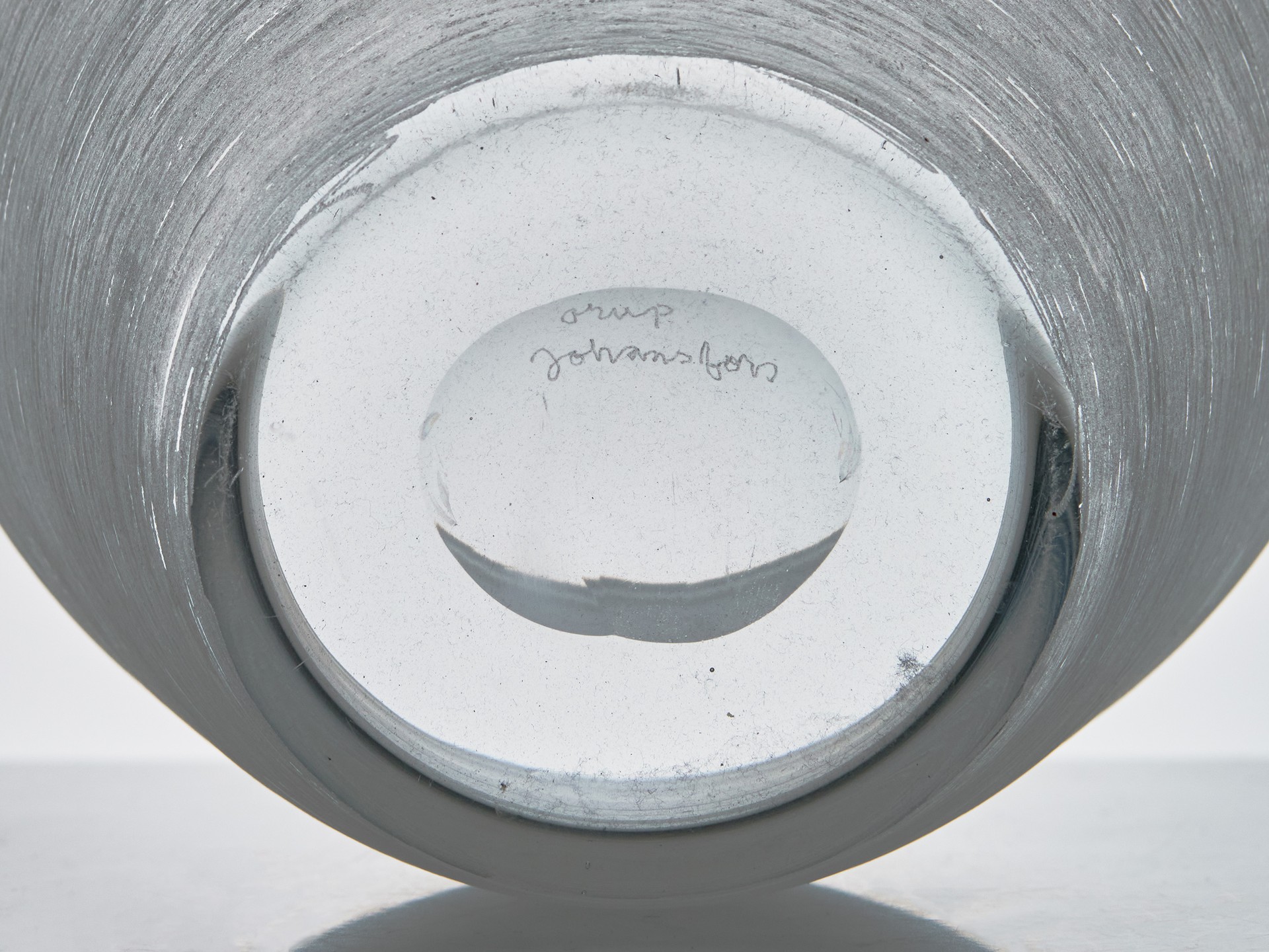 Vase image 4