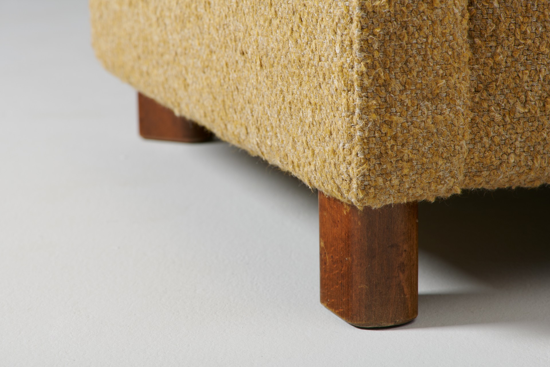 Sofa image 6