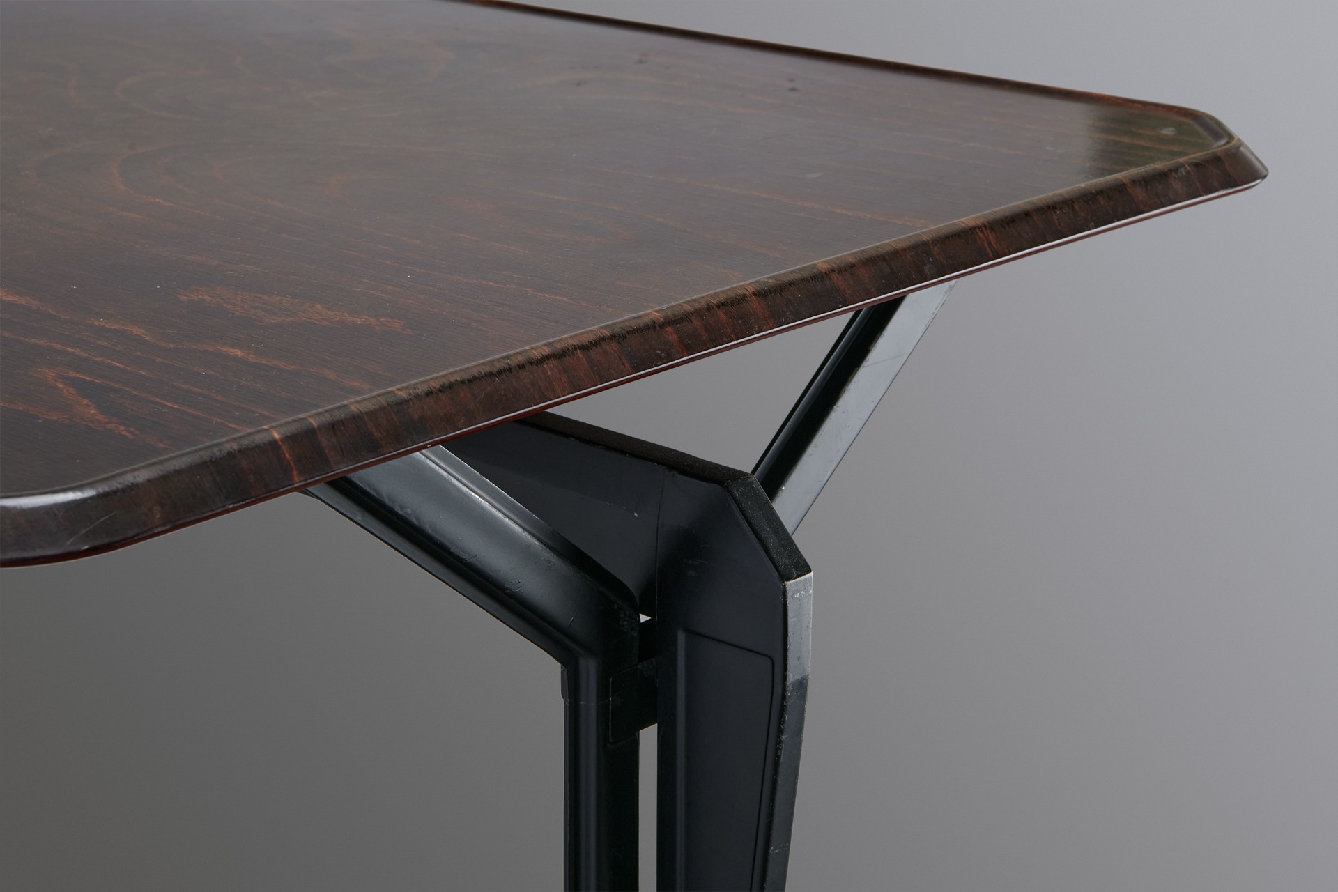 'Arco' Desk image 4