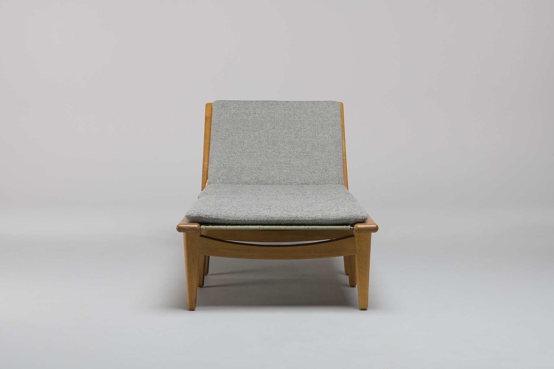Adjustable Chaise Longue / Daybed and Ottoman, Model no. 'GE 1' image 6