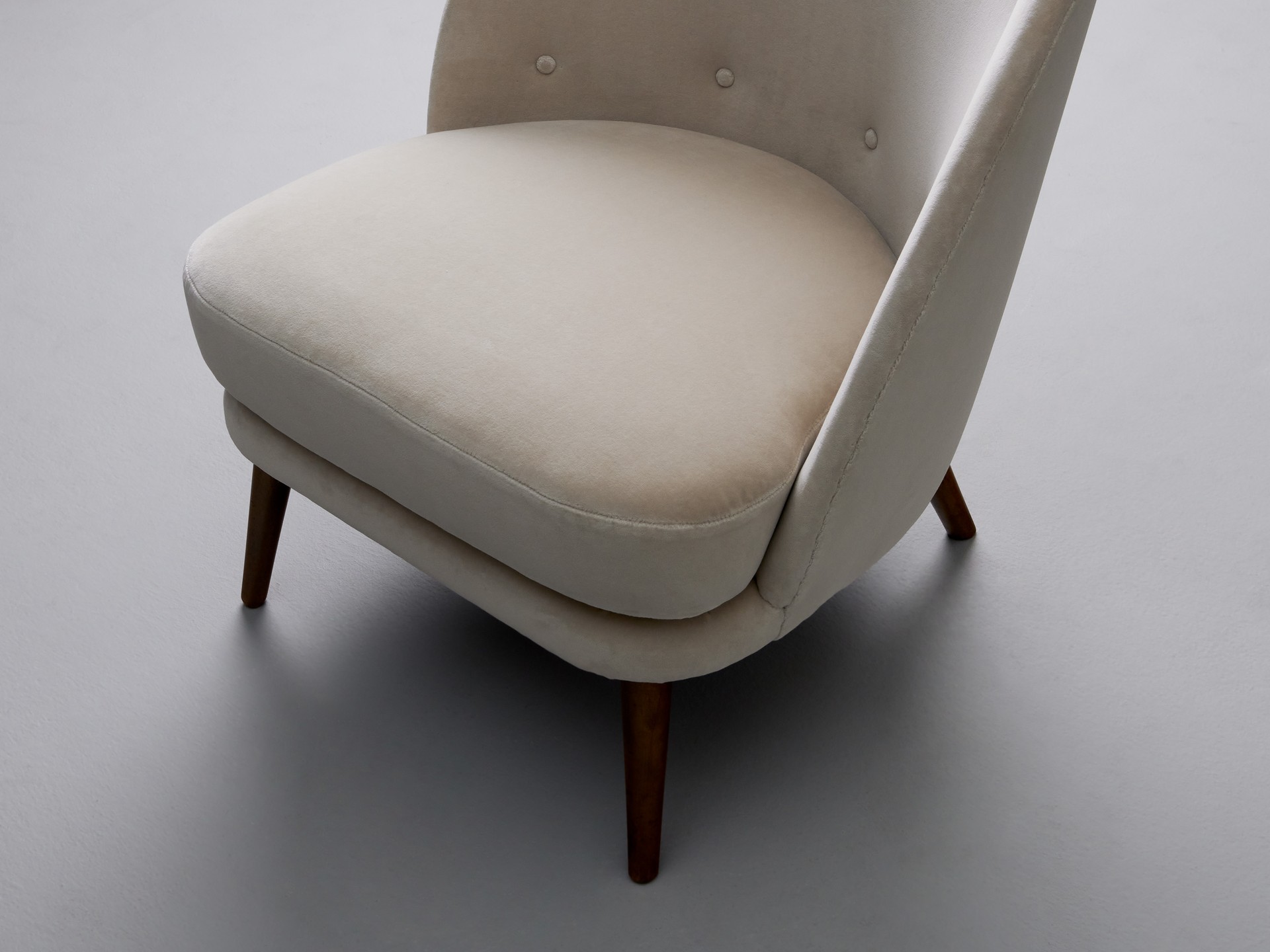 Pair of Lounge Chairs image 11