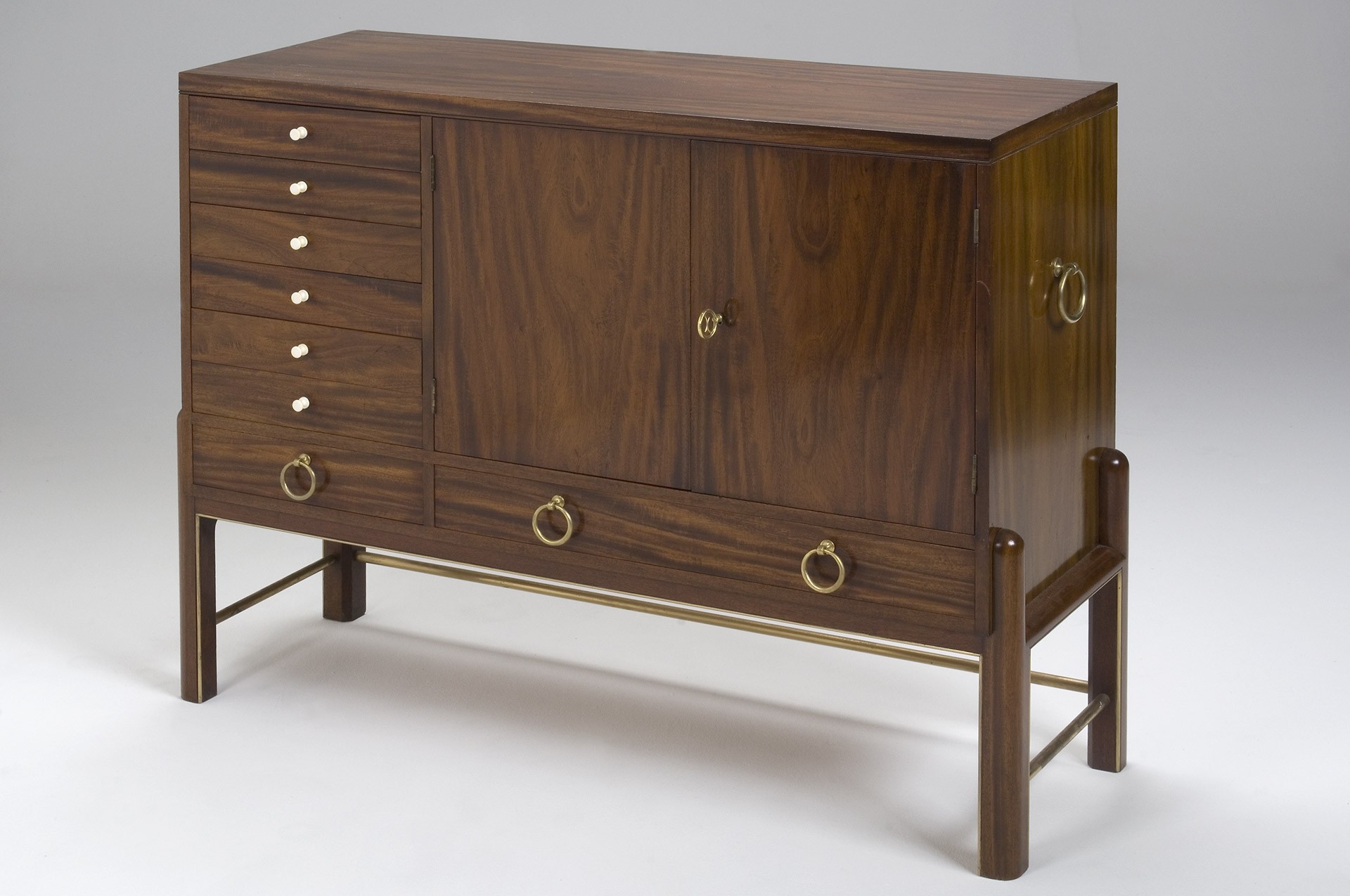 Danish Cabinet image 2