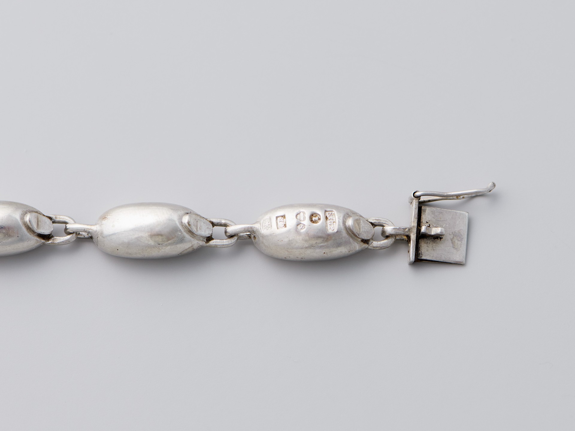 Necklace image 5