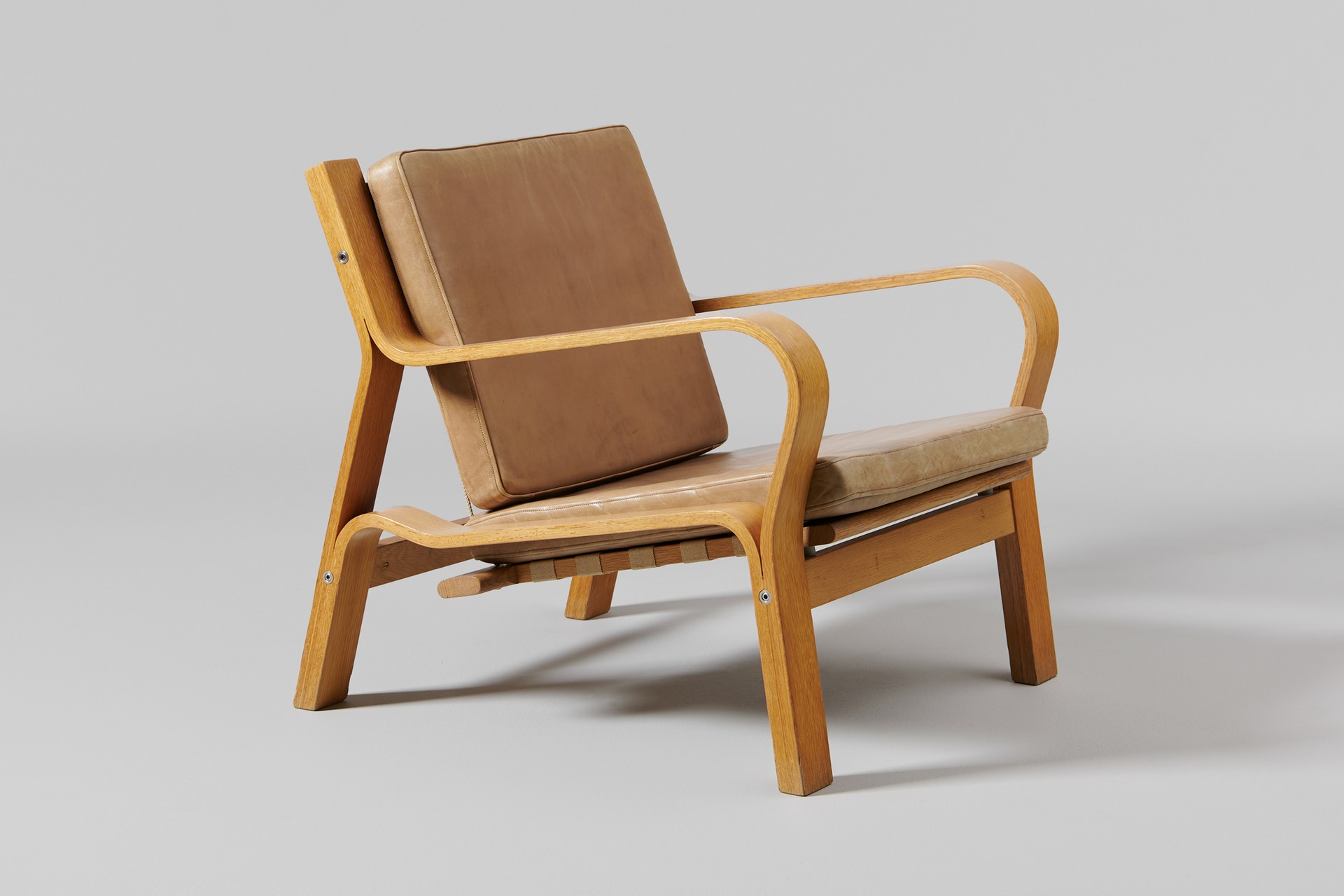 Pair of Easy Chairs Model no. GE 671 image 4