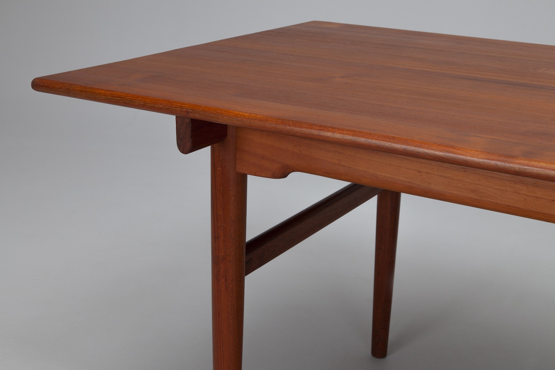Dining Table image 3