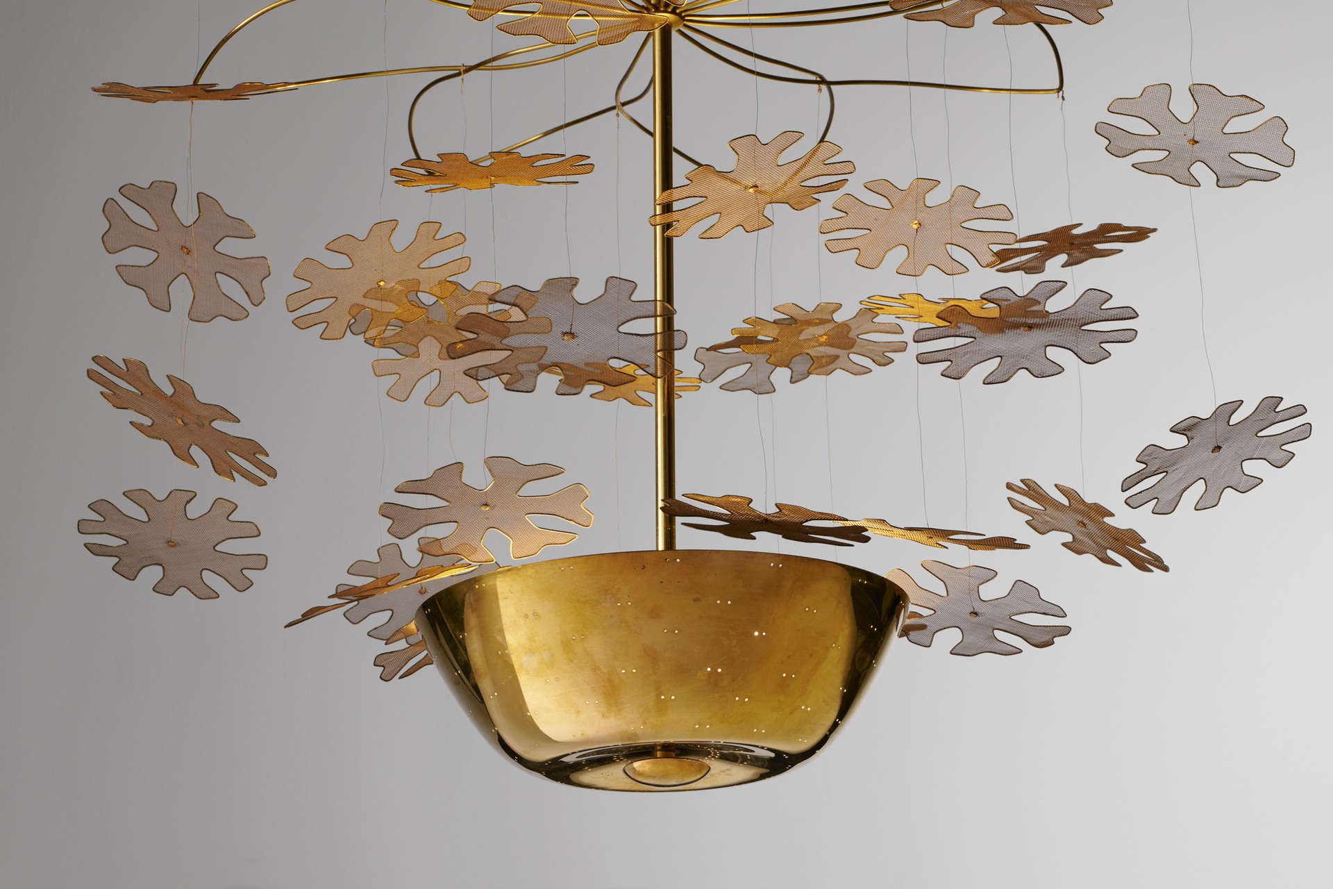 'Snowflake' Chandelier image 4