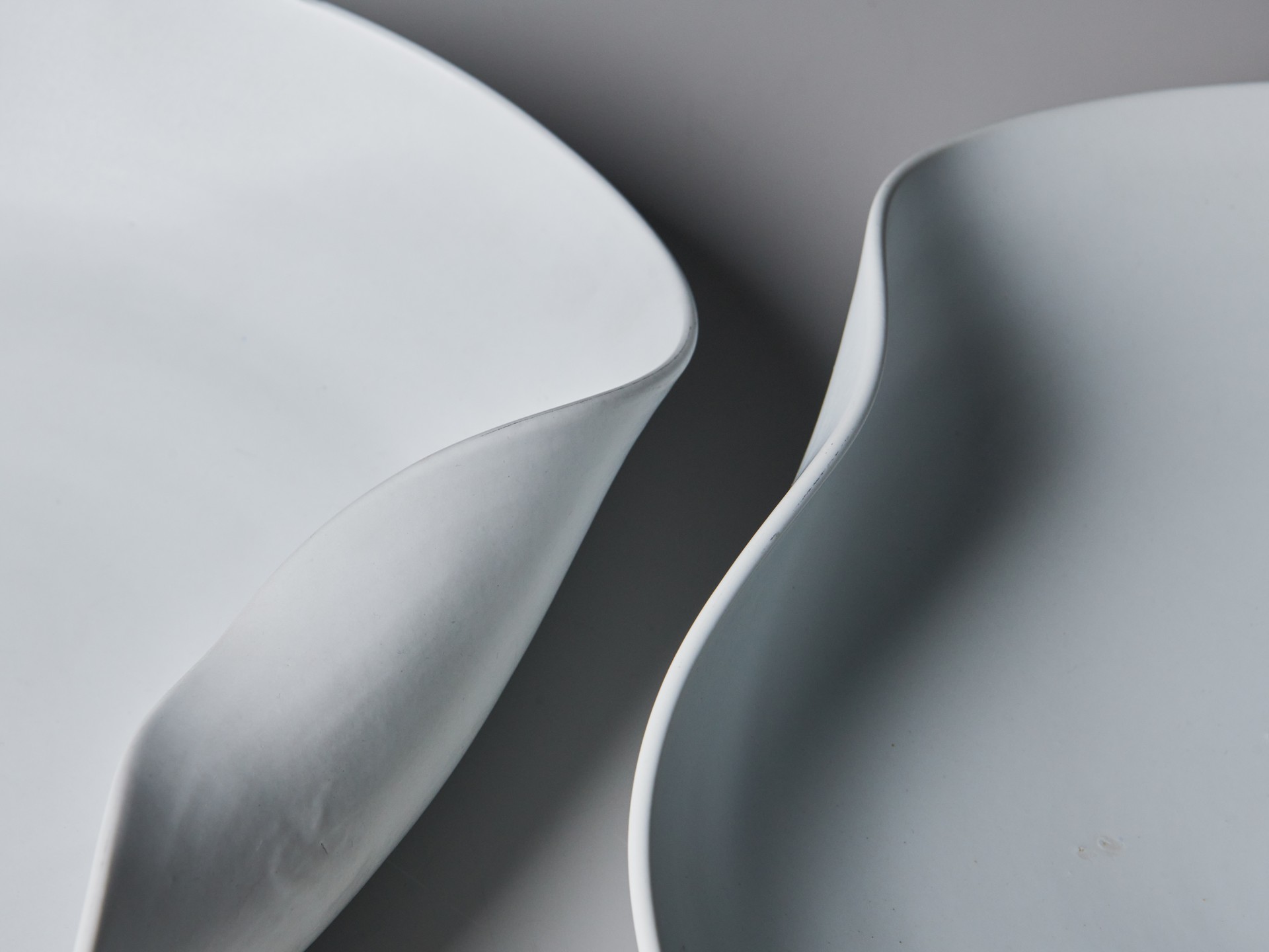 Two Large 'Veckla' Plates image 4