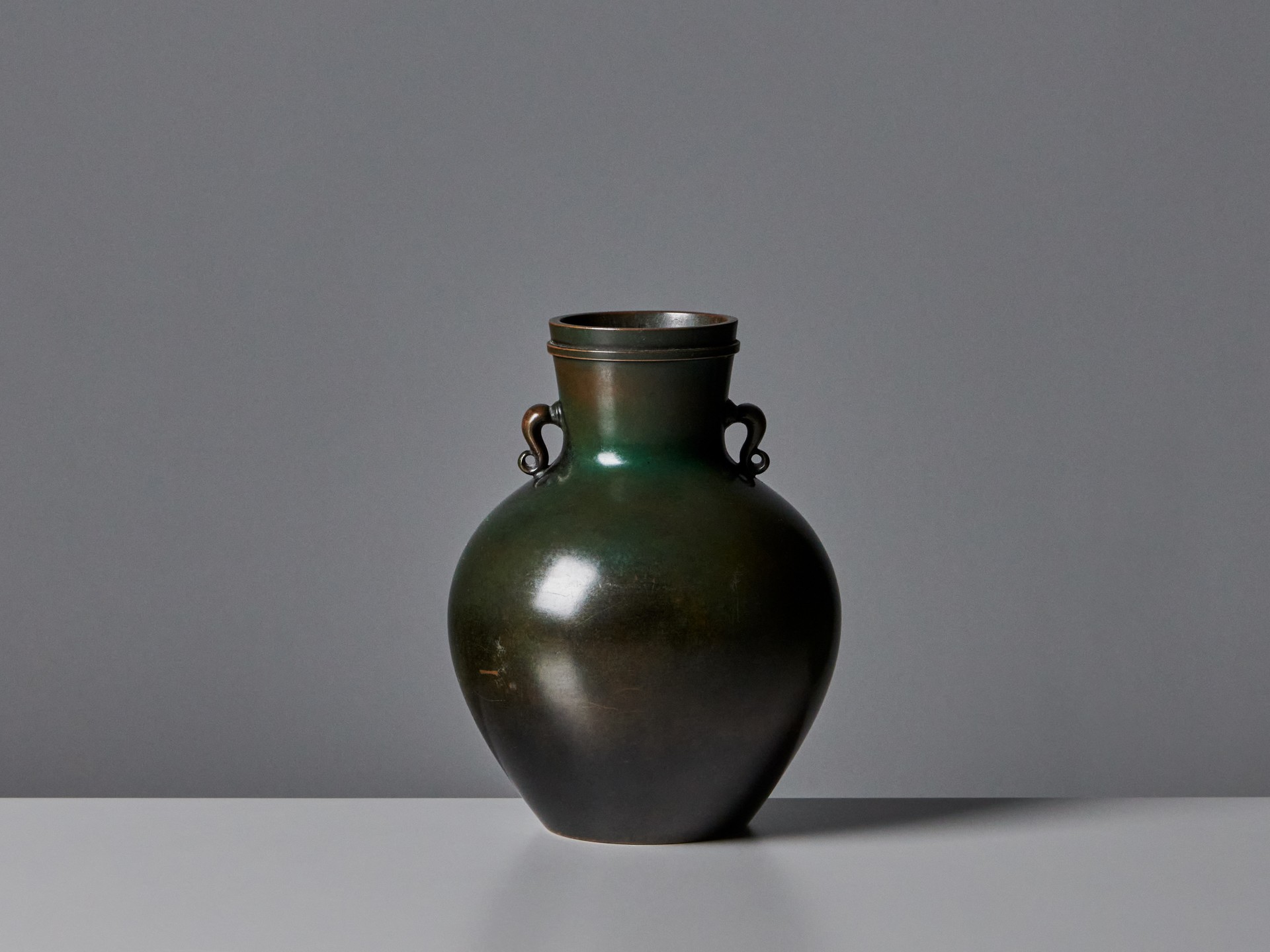 Vase image 3