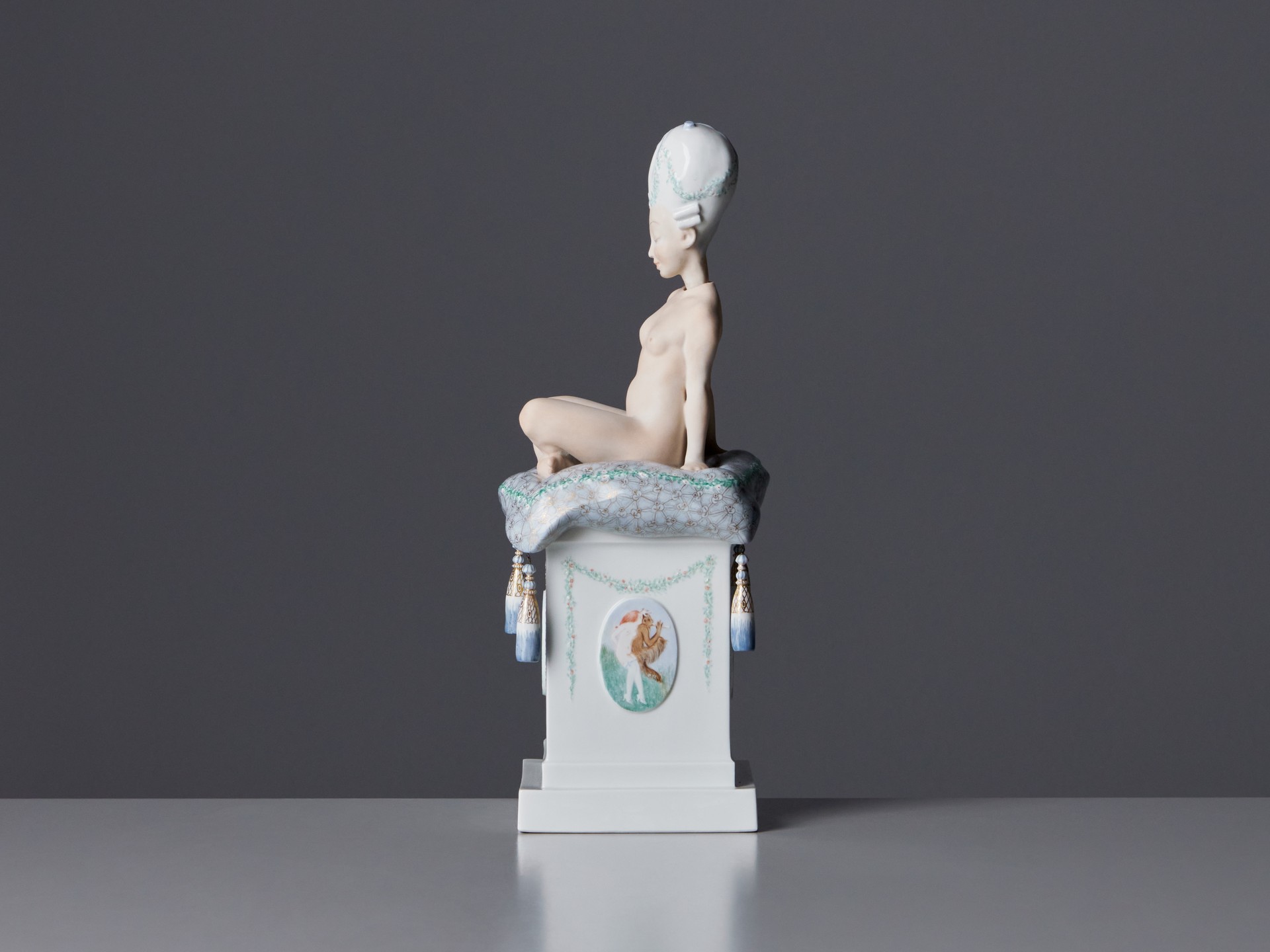 'Ane Mari' Nodding Sculpture image 2