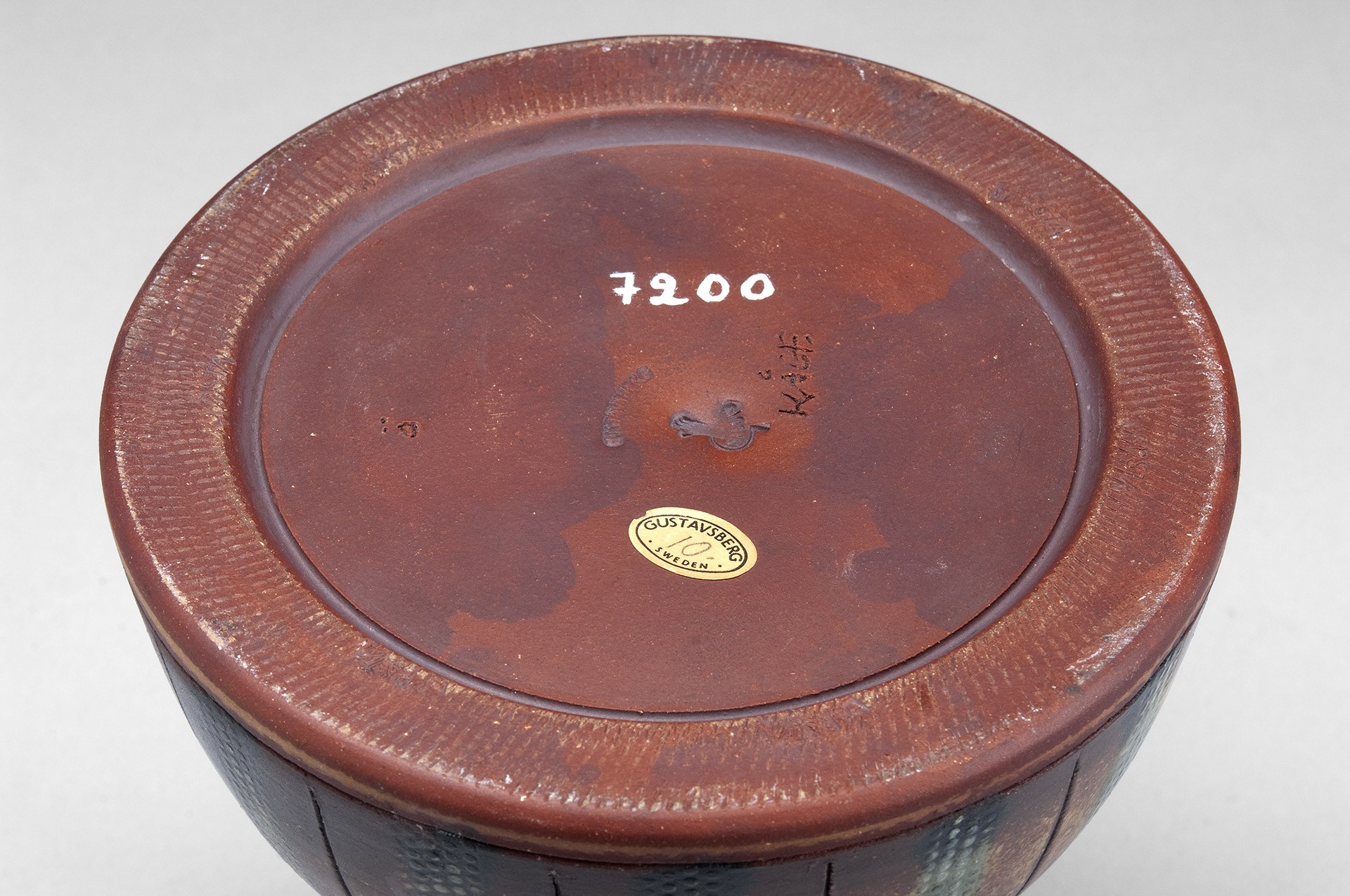 Vase image 3