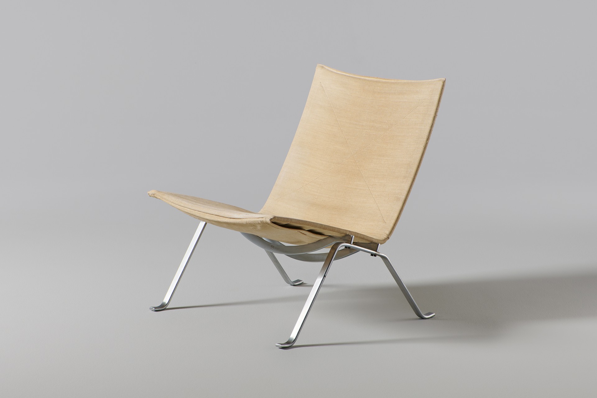 Pair of easy chairs image 2