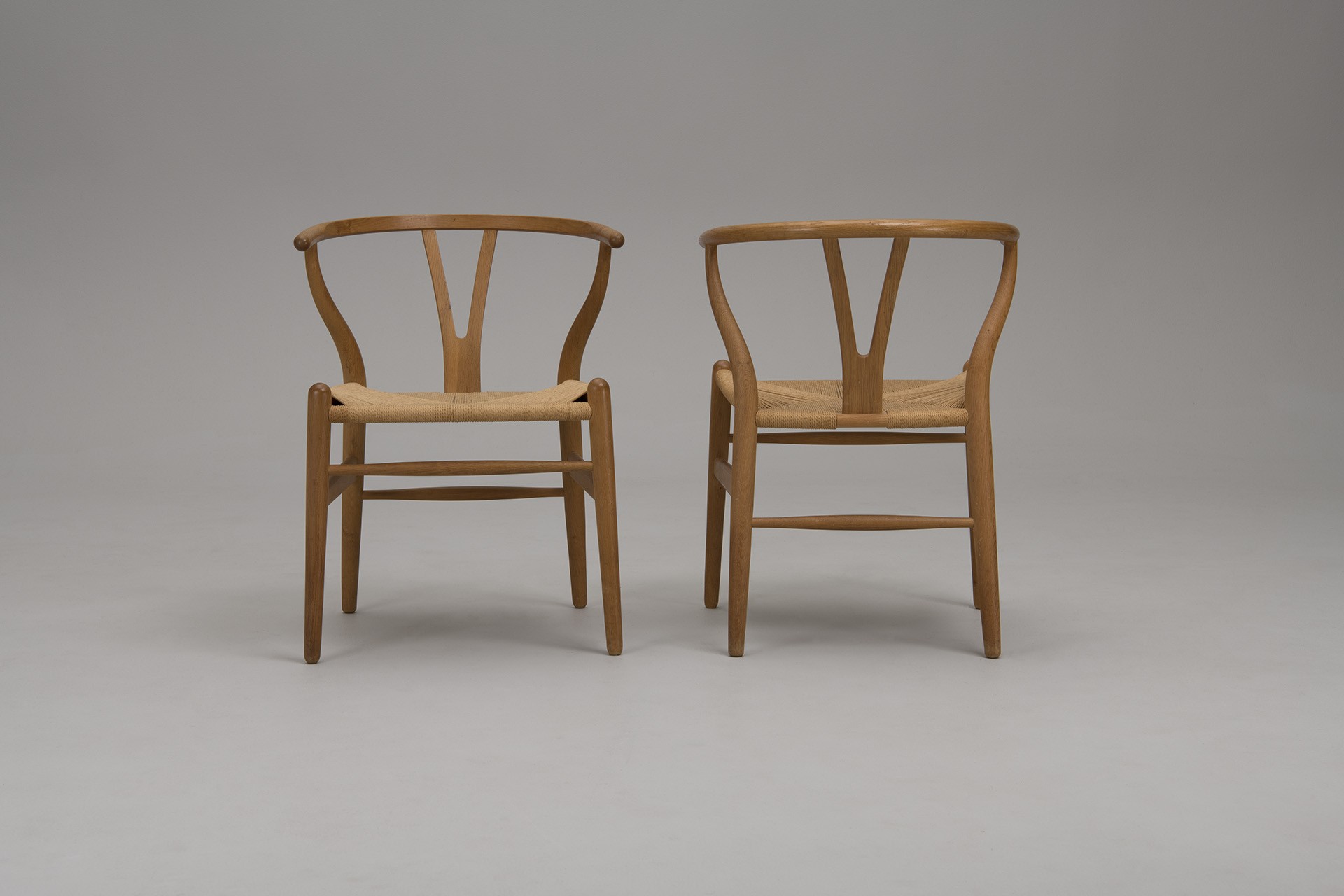 Set of Six 'Wishbone' Armchairs, Model no. CH-24 image 4
