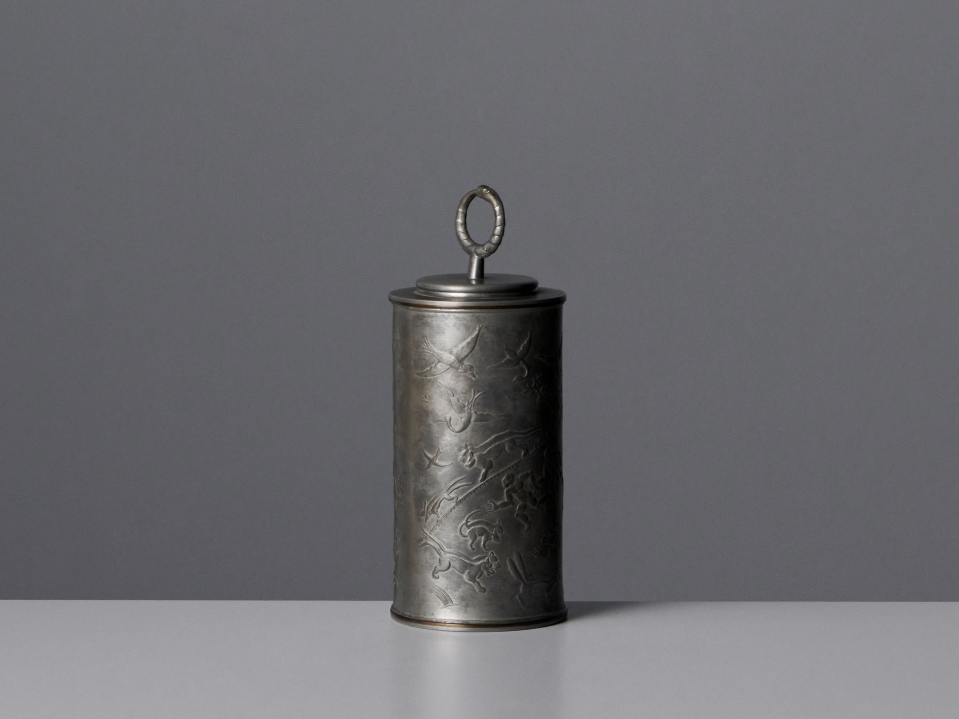 Vessel with Cover image 4