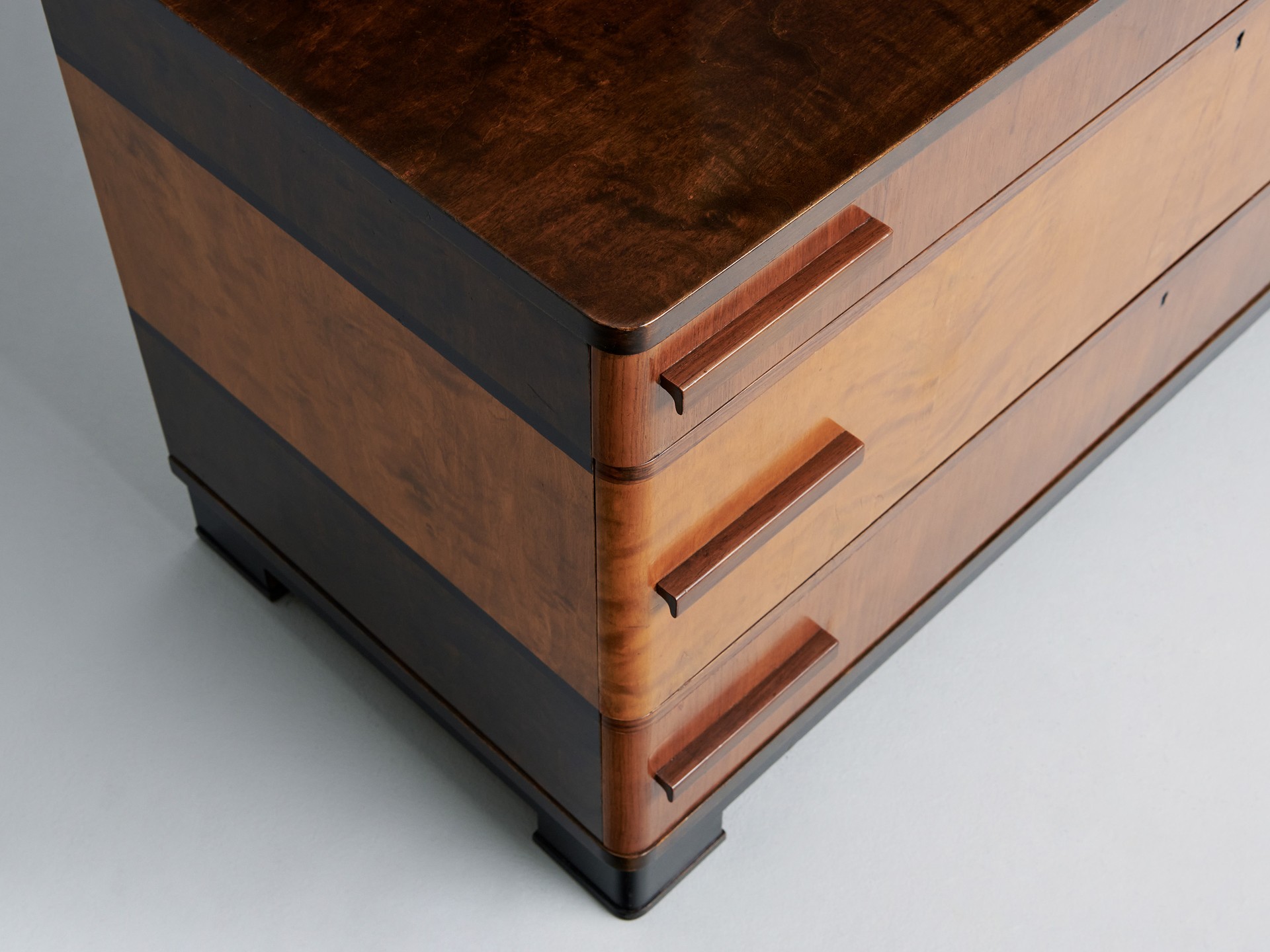 Mirror and Chest of Drawers image 5