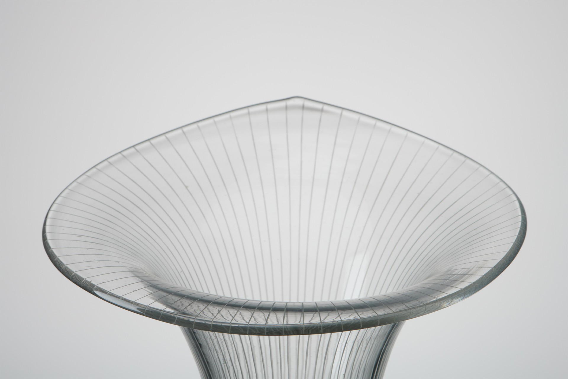"Chanterelle" Vase image 3