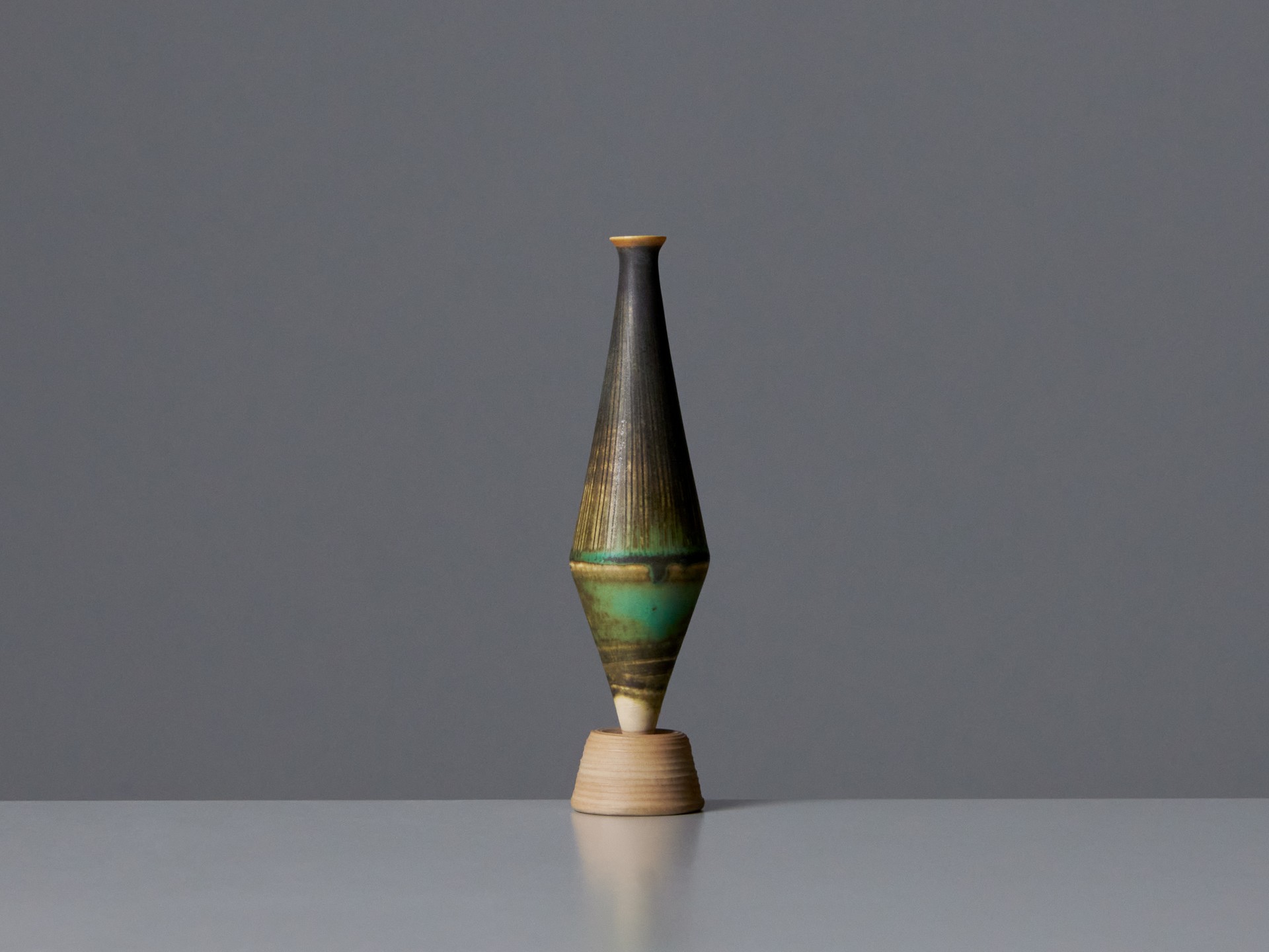 Small 'Spirea Farsta' Vase image 3
