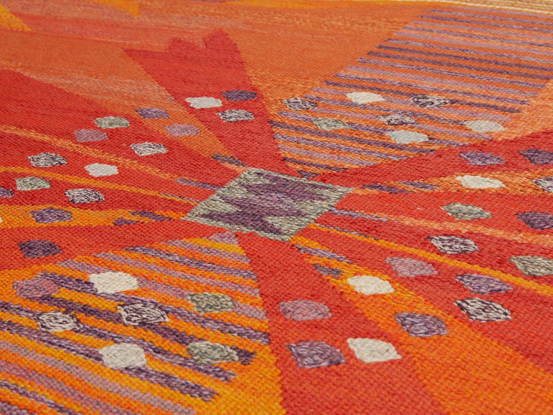 Large 'Park Röd Korsnäs' Carpet image 5