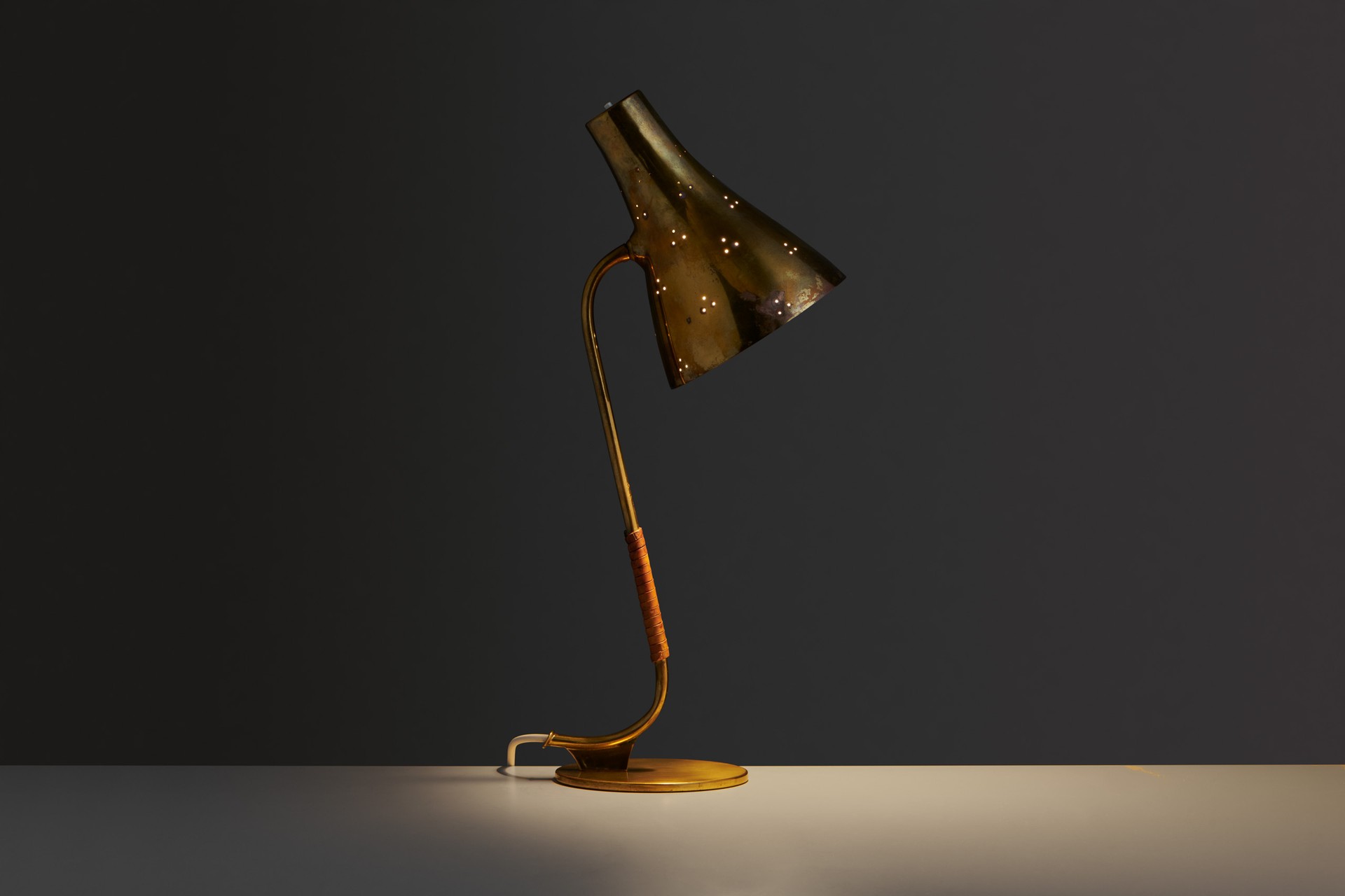 Table Lamp image 3