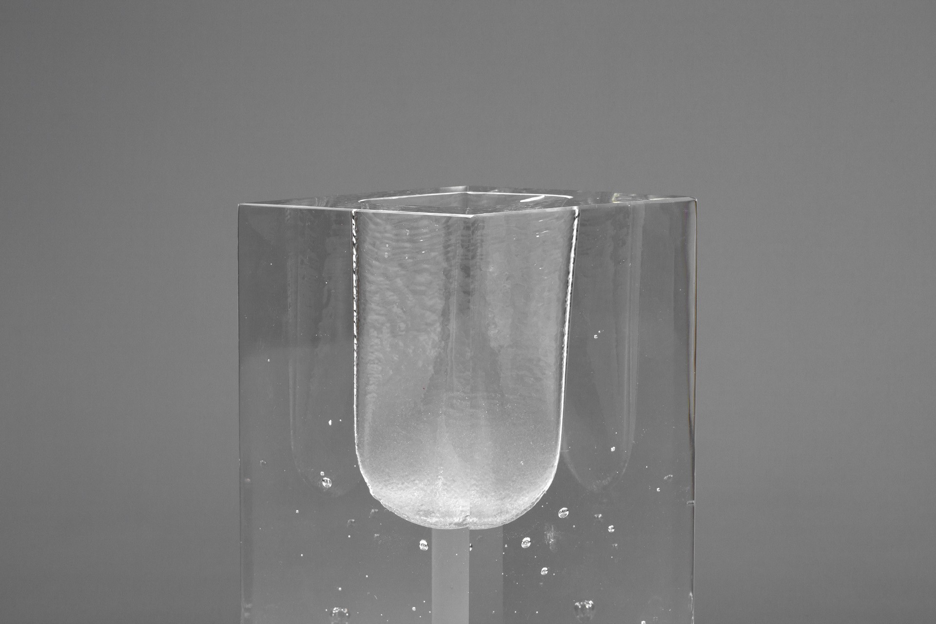Kohinoor Glass Sculpture image 2