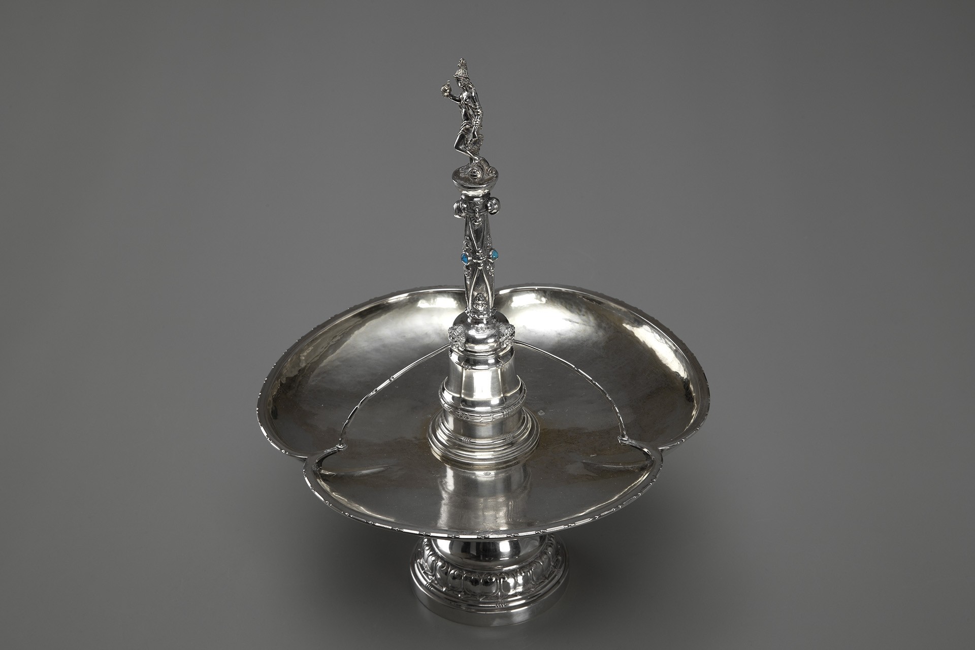 Silver Center Piece image 2