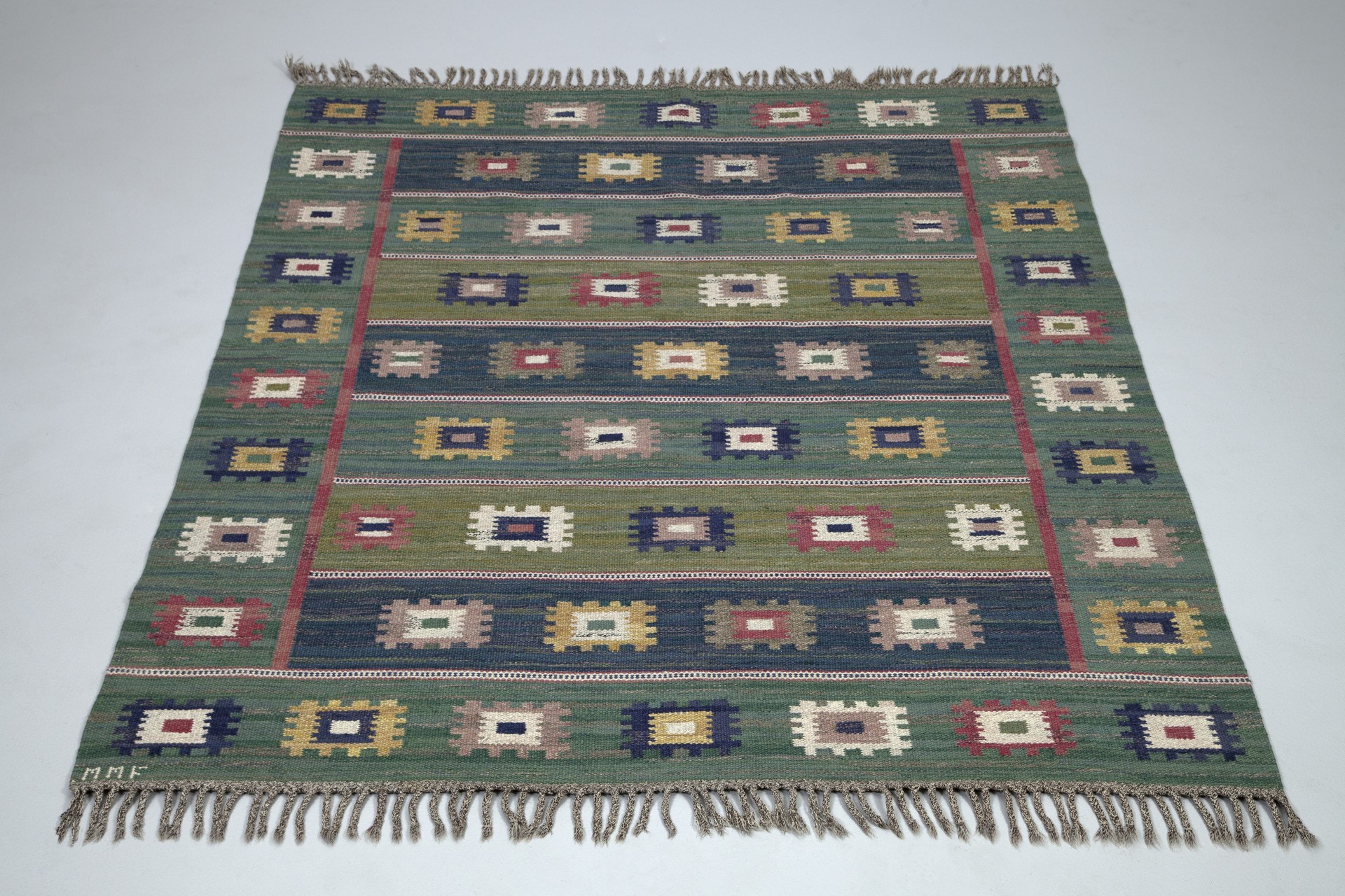 Early Carpet image 2