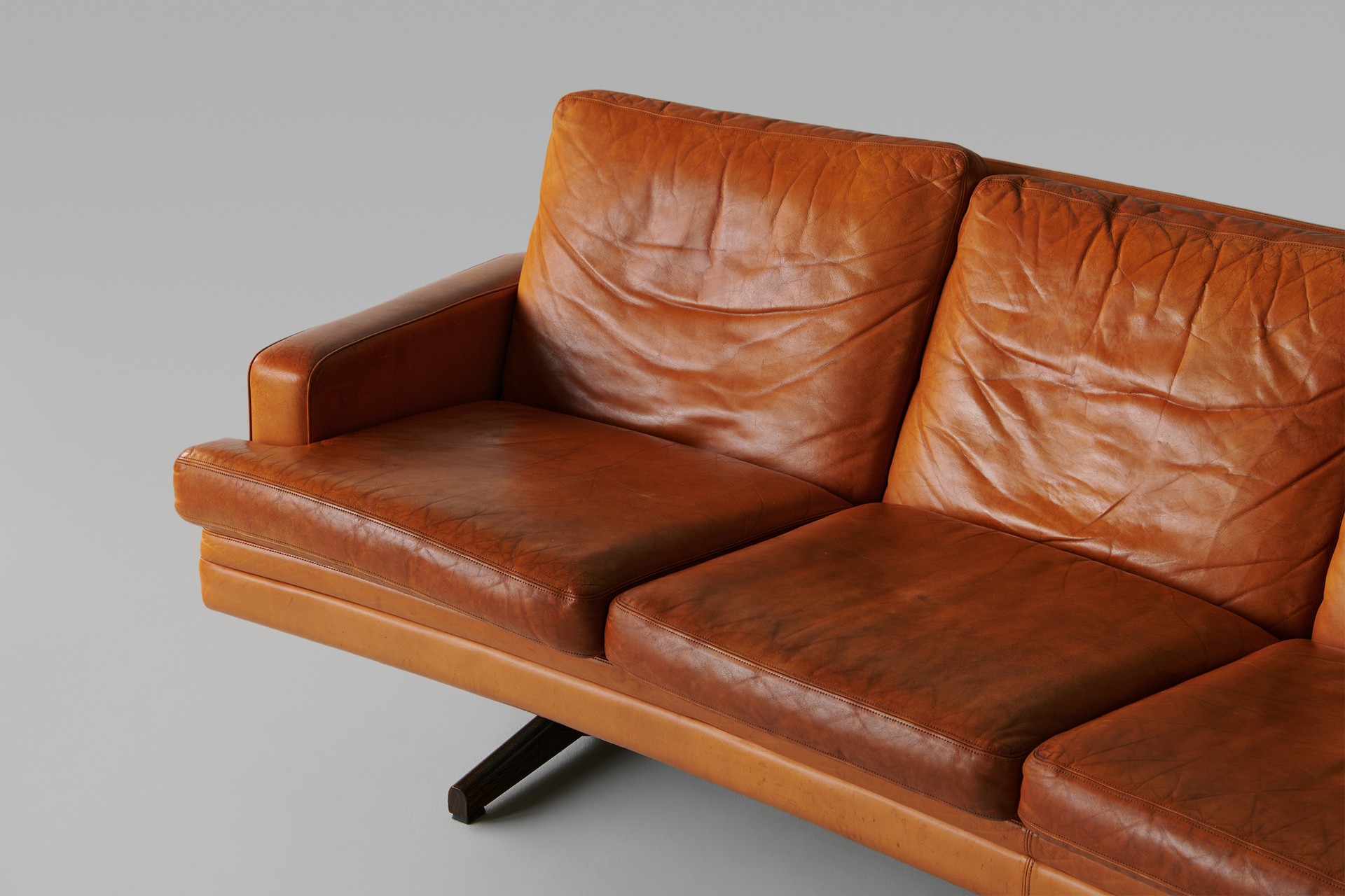 Curved Sofa image 4