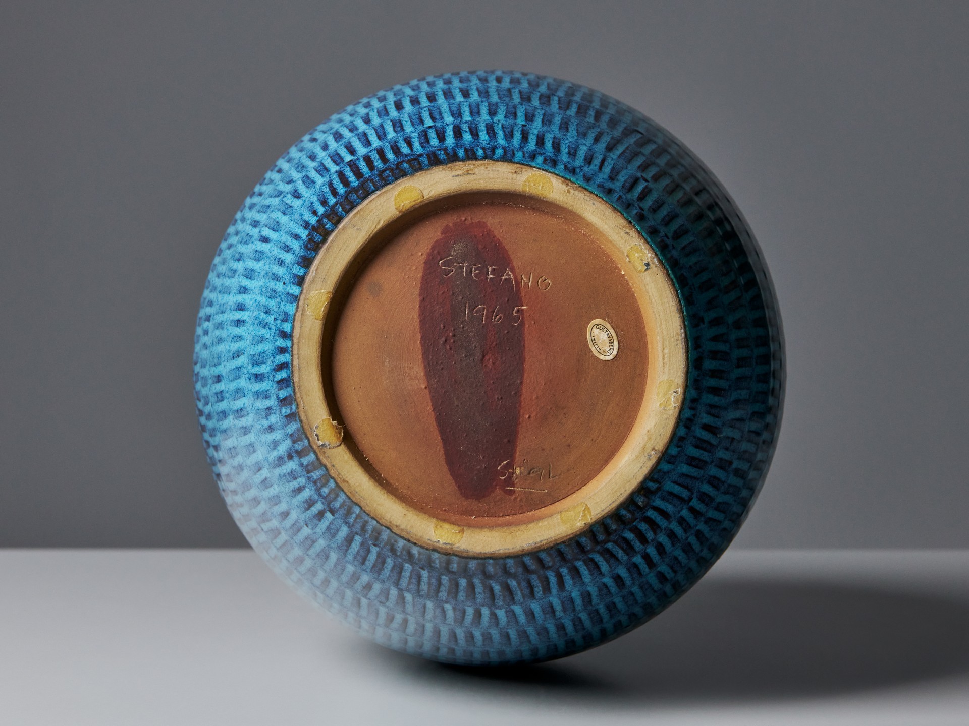 Vase image 6