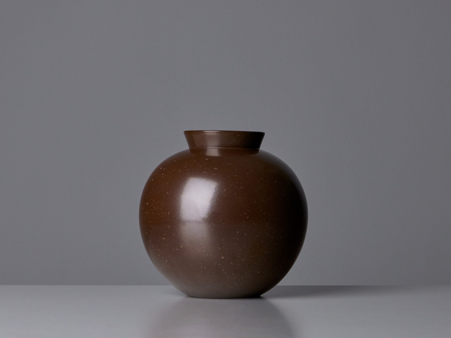 Vase image 2
