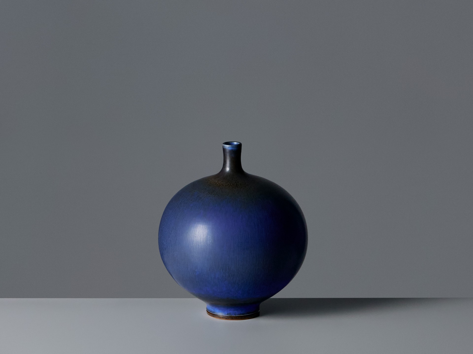 Vase image 3
