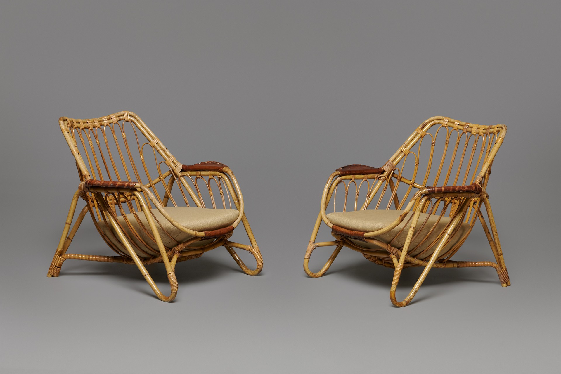 "Bunkku" armchairs