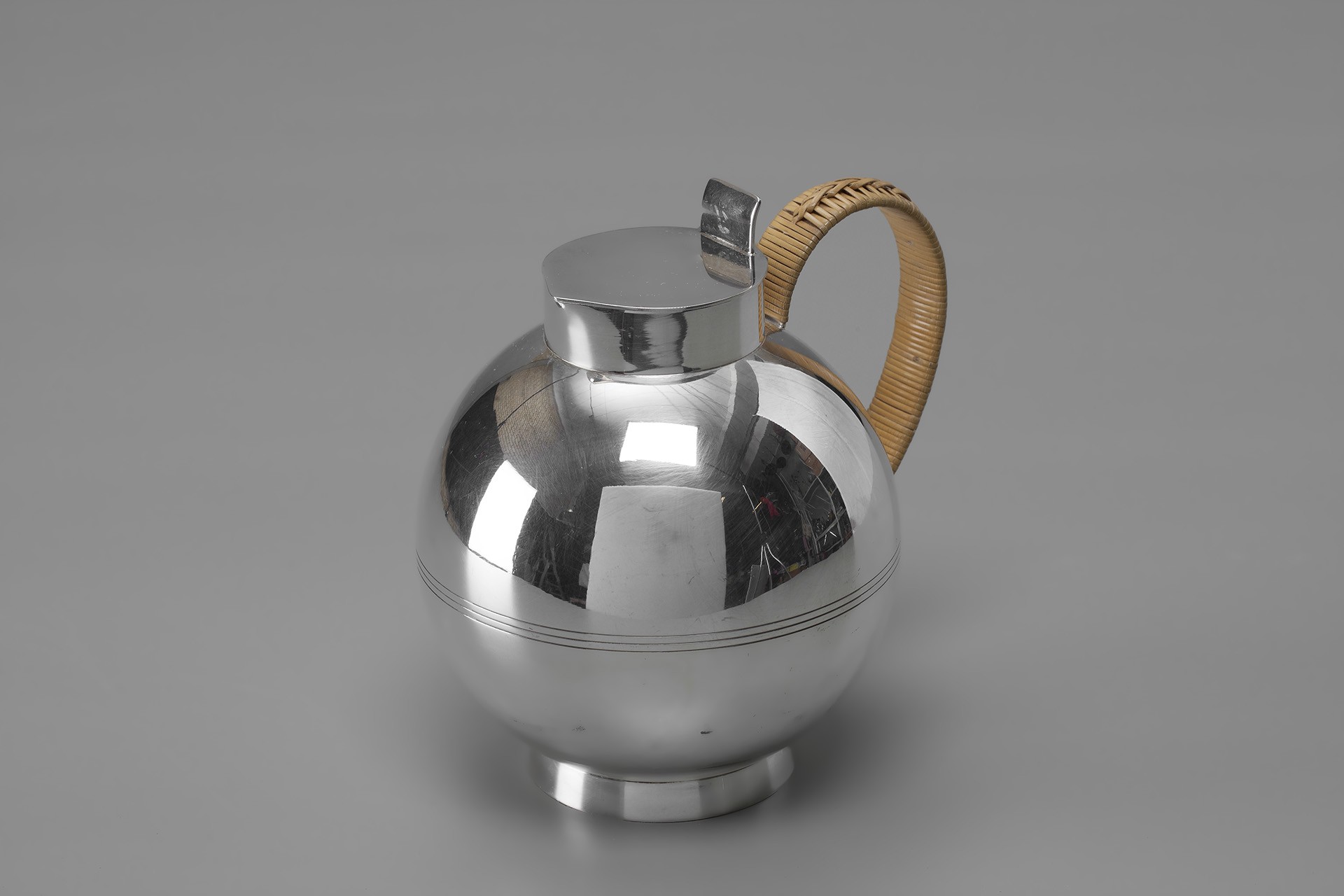 Jug image 2
