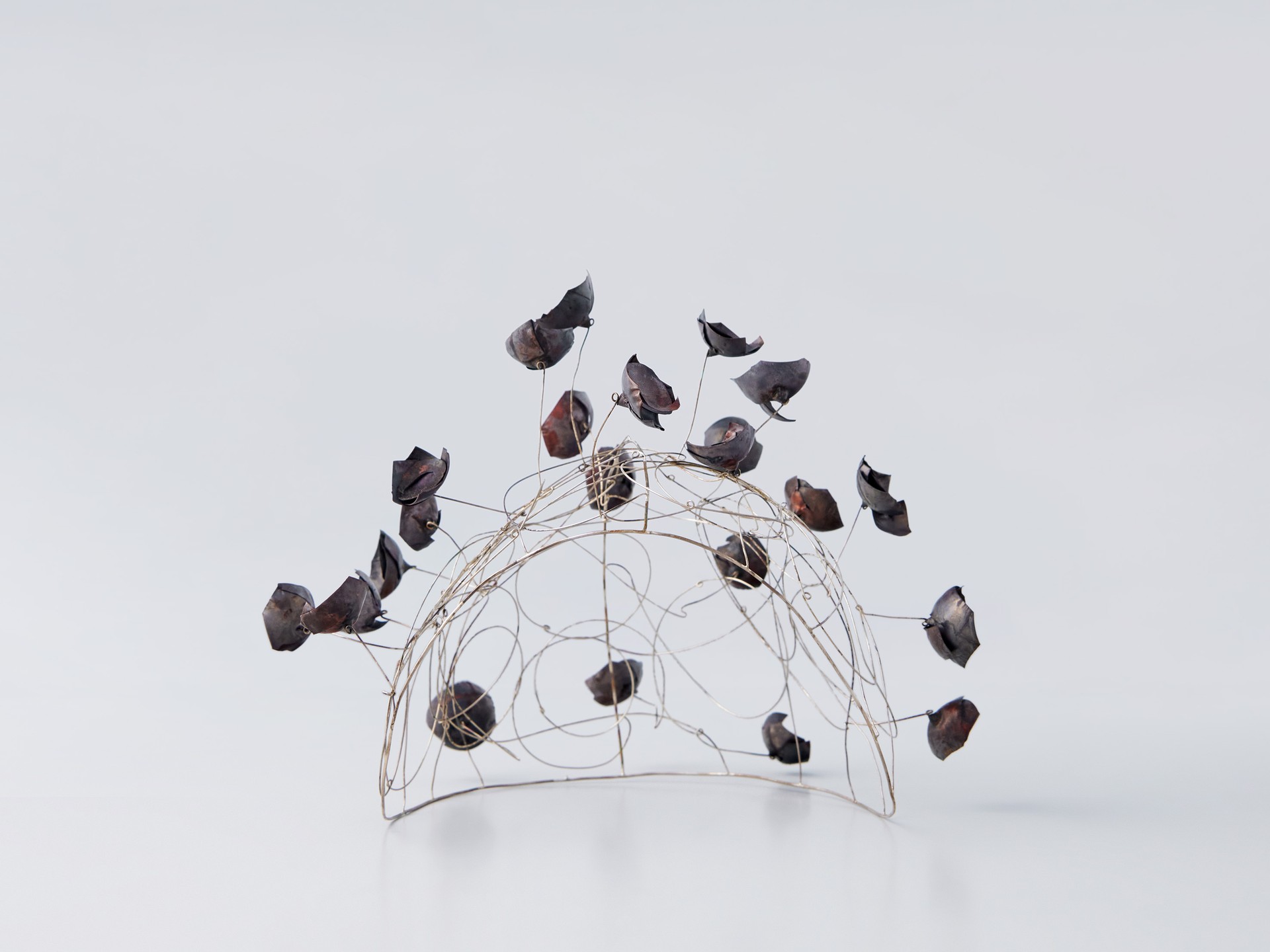 Tiara 'Bonnet' image 4