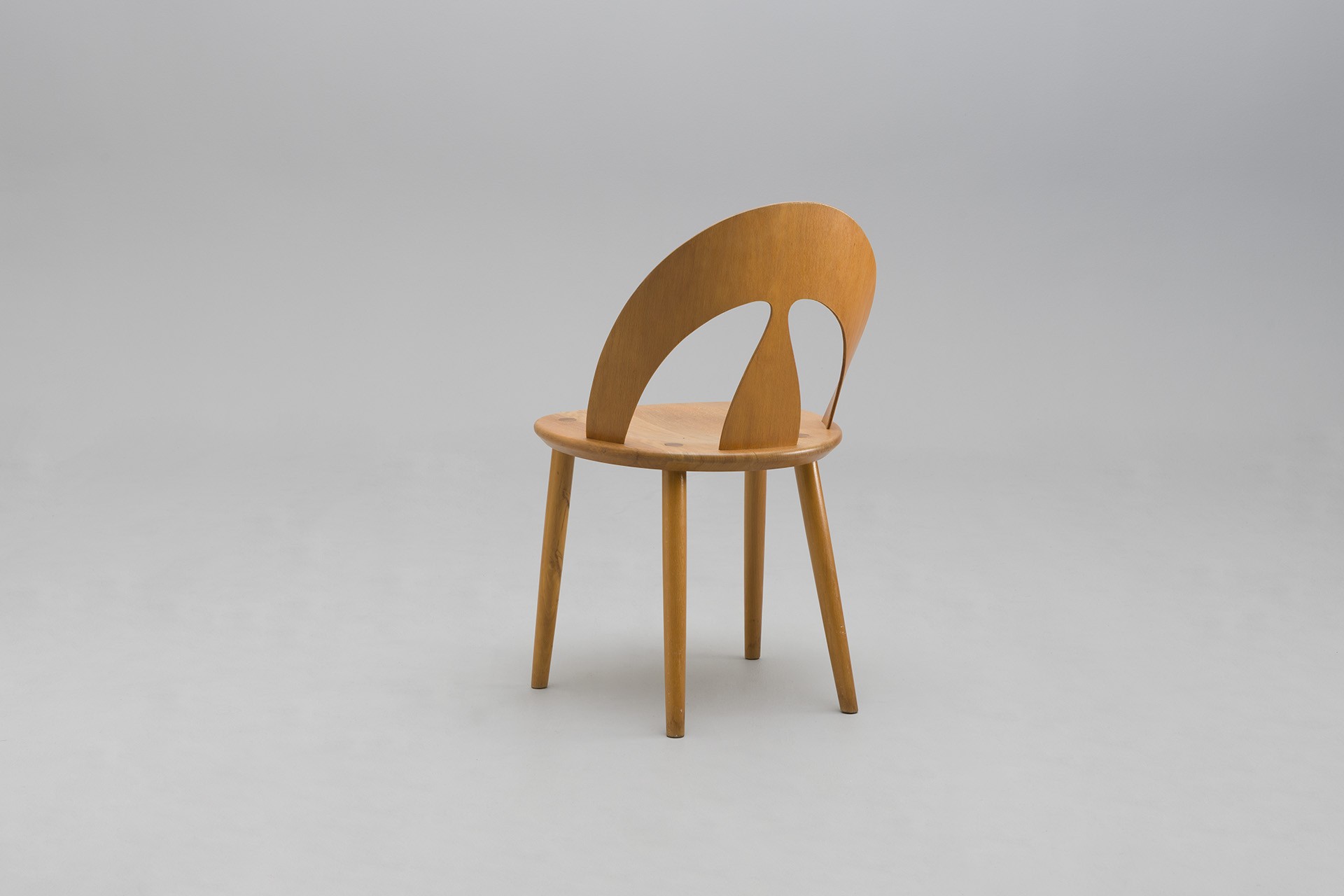 Rare 'Shell' Chair image 5